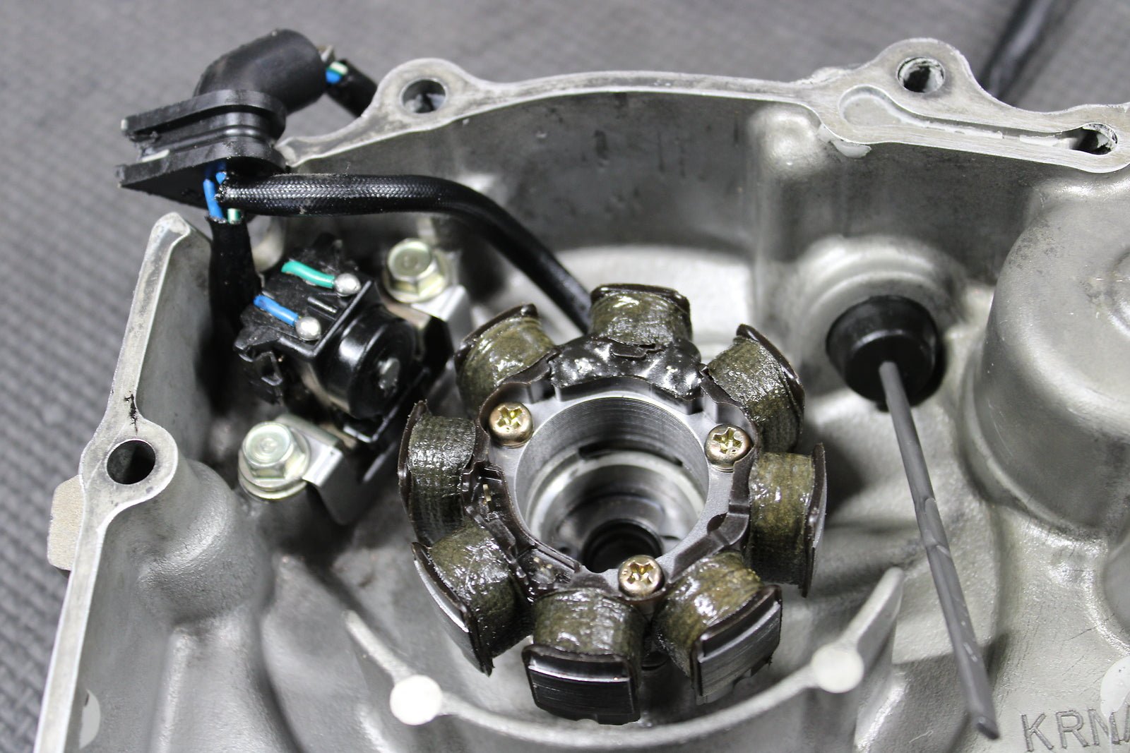 2005 Honda CRF250R Stator Magneto Rotor Flywheel 31110 - Krn - 670 31120 - Krn - 670 - hggarage