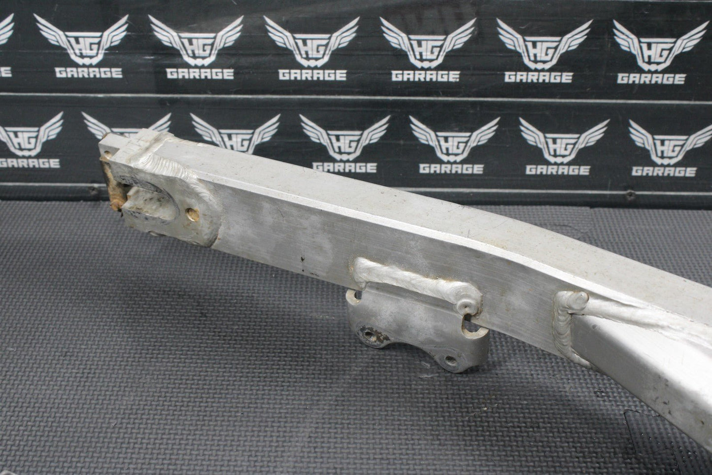 1986 KAWASAKI KDX200 OEM REAR SWINGARM SWING ARM SUSPENSION 33001 - 1259 - hggarage