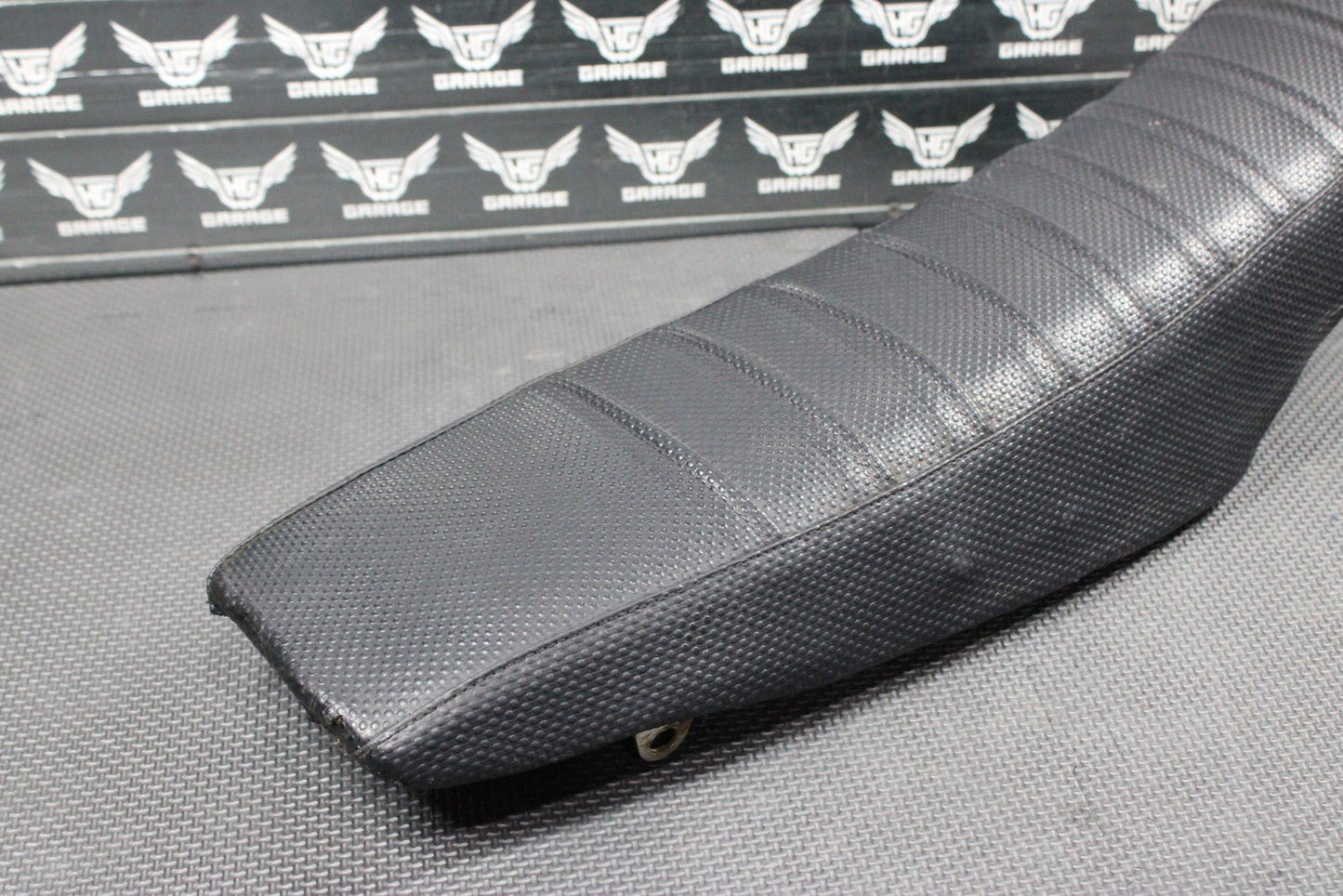 2006 YAMAHA 06 - 08 YZ450F SDG SEAT SADDLE CUSHION PAN 5XC - 24710 - 91 - 00 - hggarage