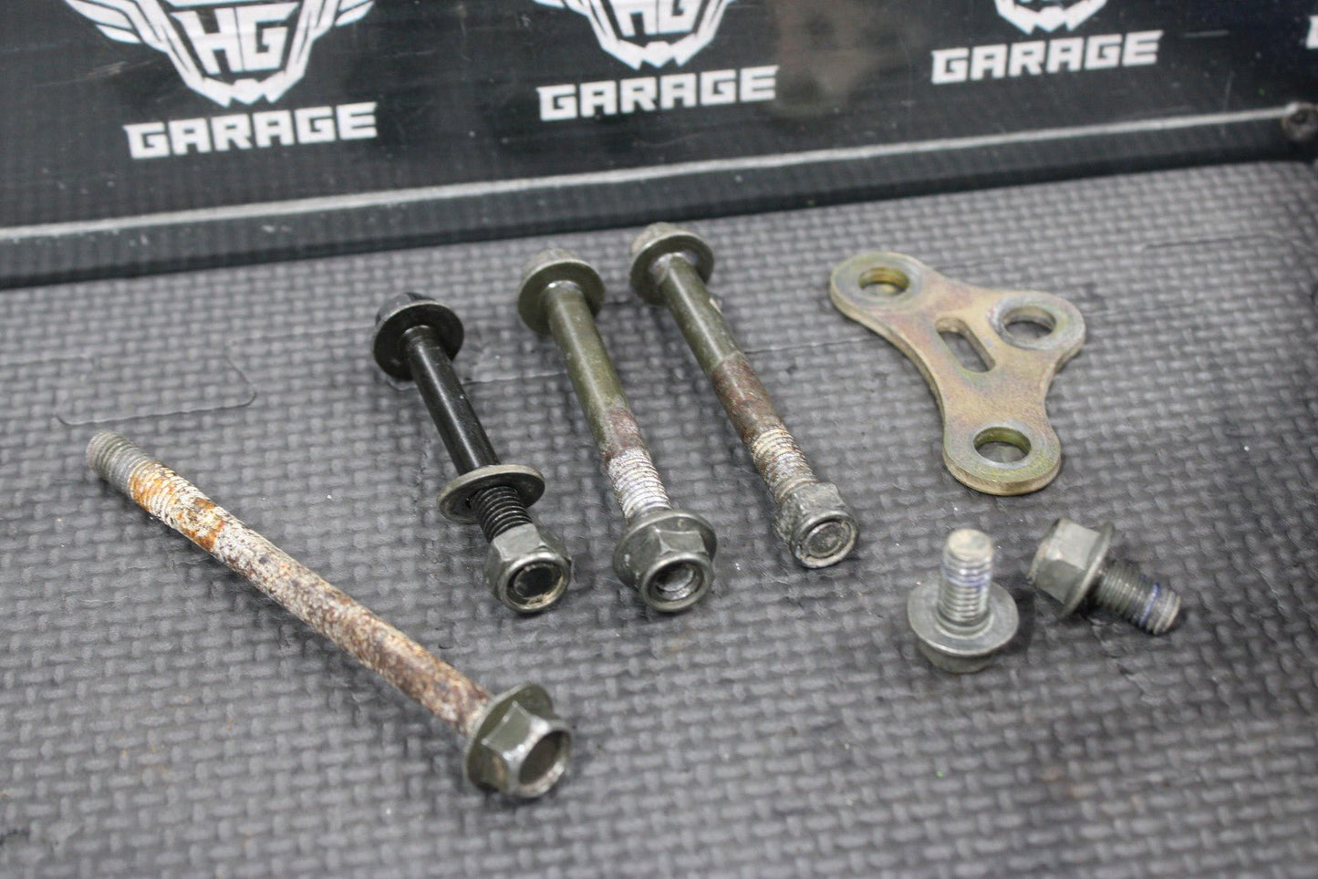 2000 YAMAHA 00 - 04 TTR125L OEM ENGINE MOTOR MOUNT STAY BRACKETS - hggarage