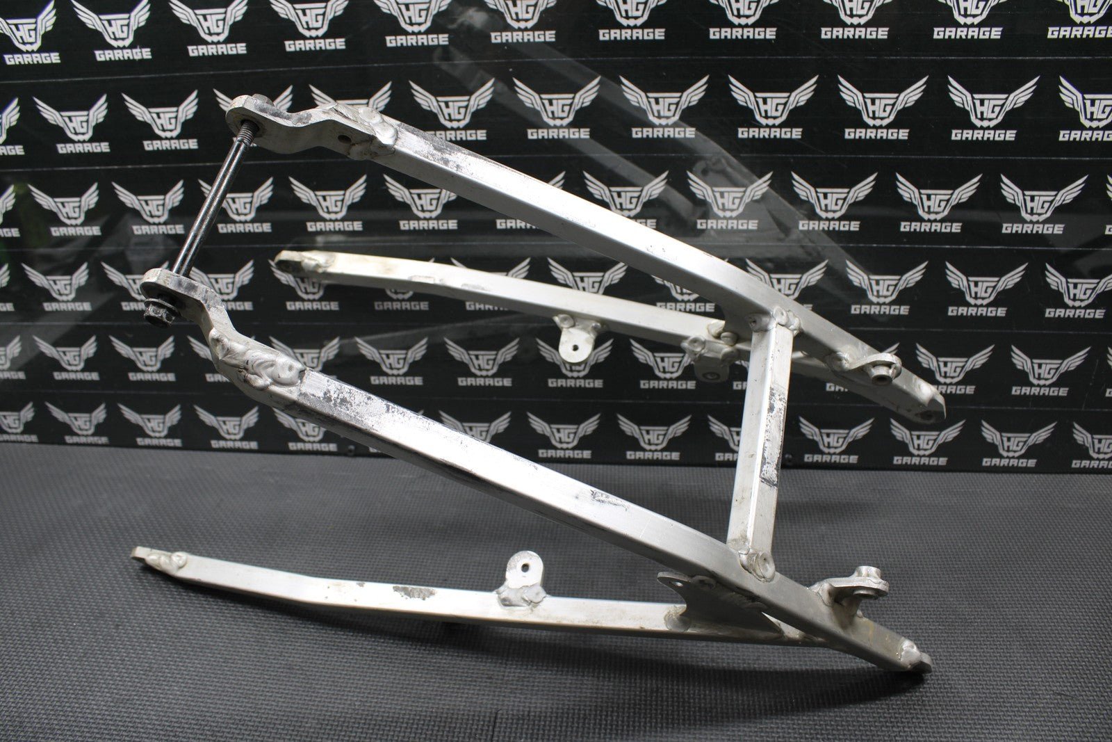 1998 SUZUKI 96 - 00 RM125 RM250 OEM REAR BACK SUB FRAME SUBFRAME RAIL 41200 - 36E00 - hggarage