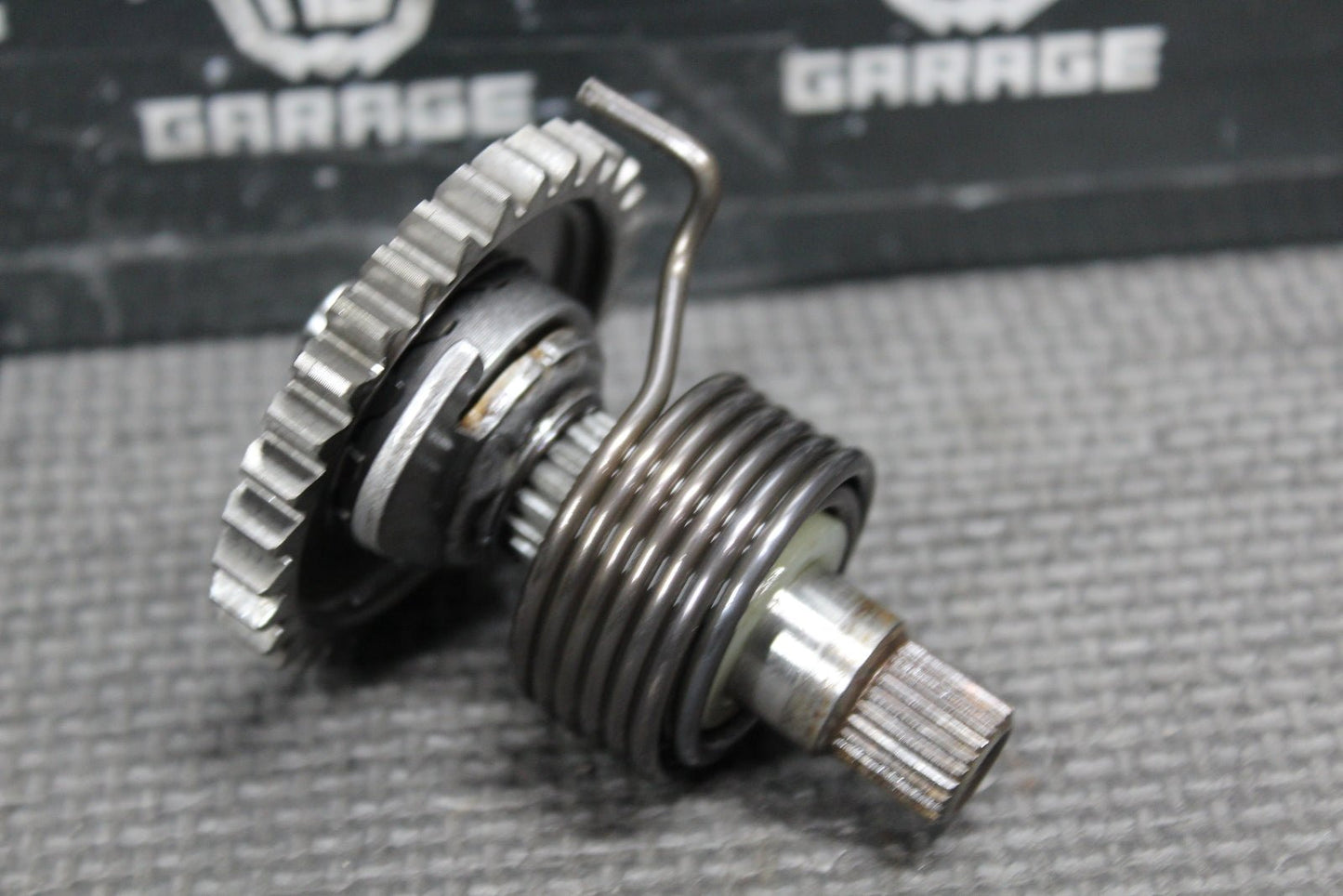 2003 Suzuki RM100 OEM Engine Motor Kickstart Kick Start Shaft Idler Gear - hggarage