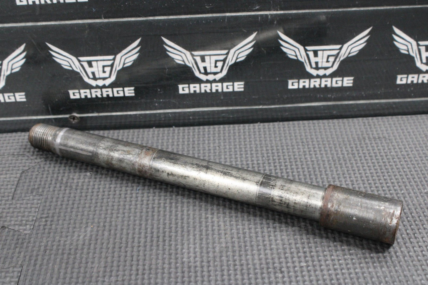 2000 SUZUKI 00 - 04 DRZ400 DRZ400E OEM FRONT WHEEL RIM AXLE PIVOT BOLT - hggarage