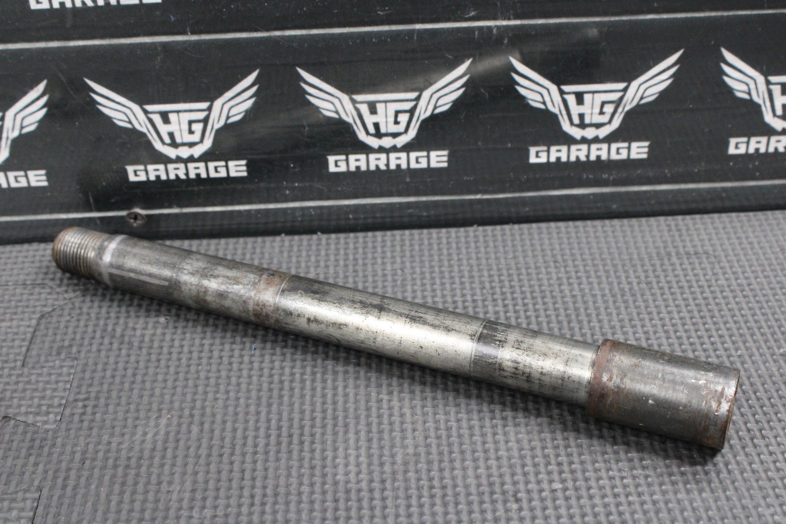 2000 SUZUKI 00 - 04 DRZ400 DRZ400E OEM FRONT WHEEL RIM AXLE PIVOT BOLT - hggarage
