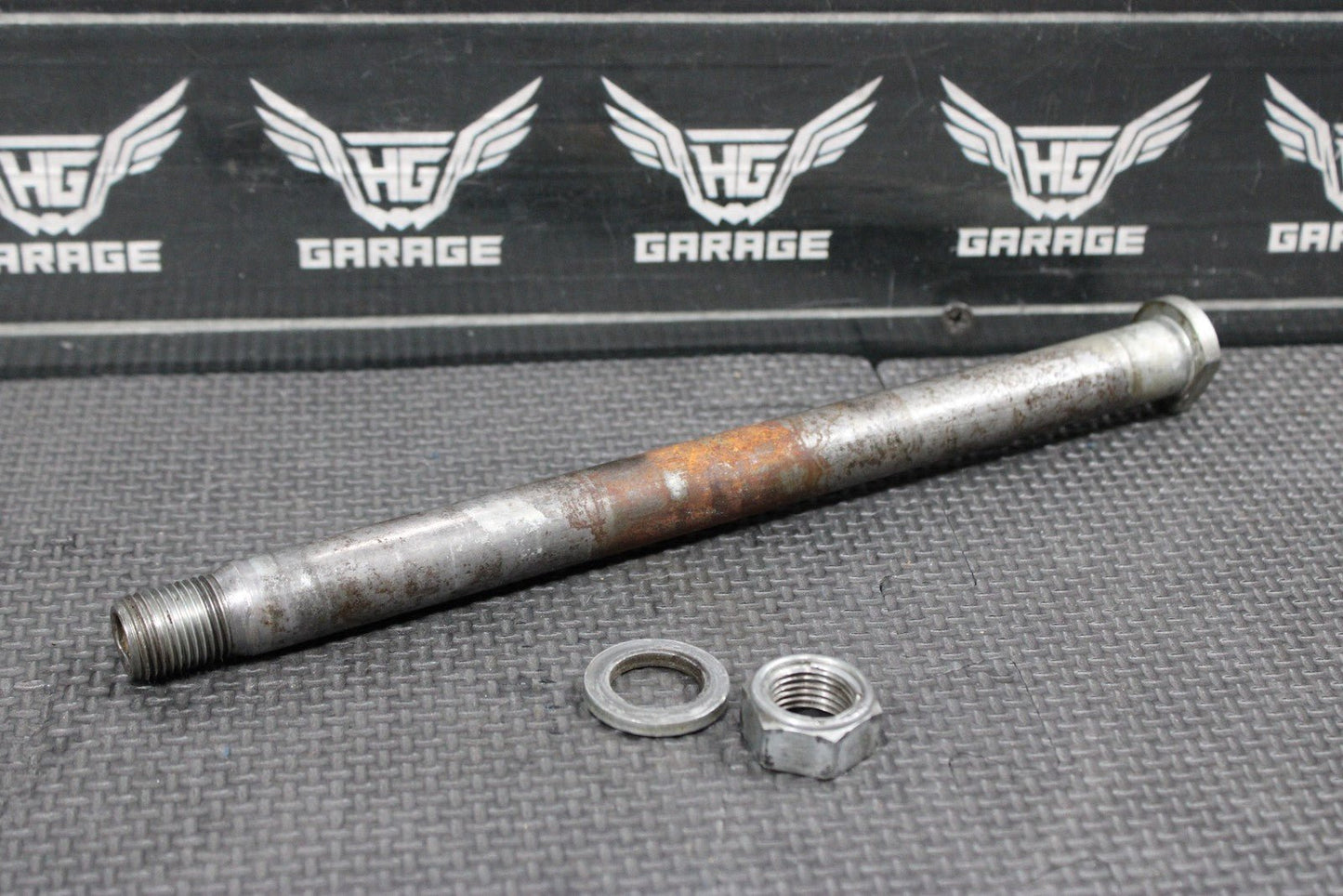 2006 YAMAHA YZ450F OEM REAR BACK SWINGARM BOLT SUSPENSION PIVOT AXLE 1C3 - 22141 - 1 - hggarage