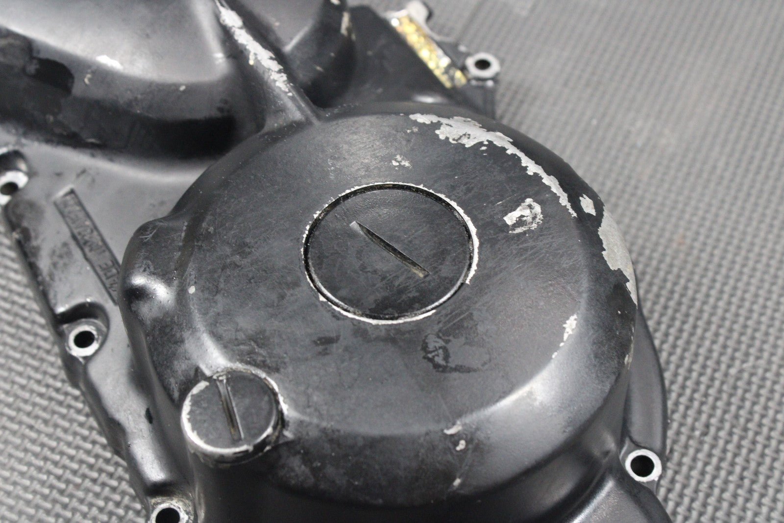 1987 YAMAHA TW200 LEFT SIDE STATOR GENERATOR MAGNETO COVER 2JX - 15410 - 00 - 00 - hggarage