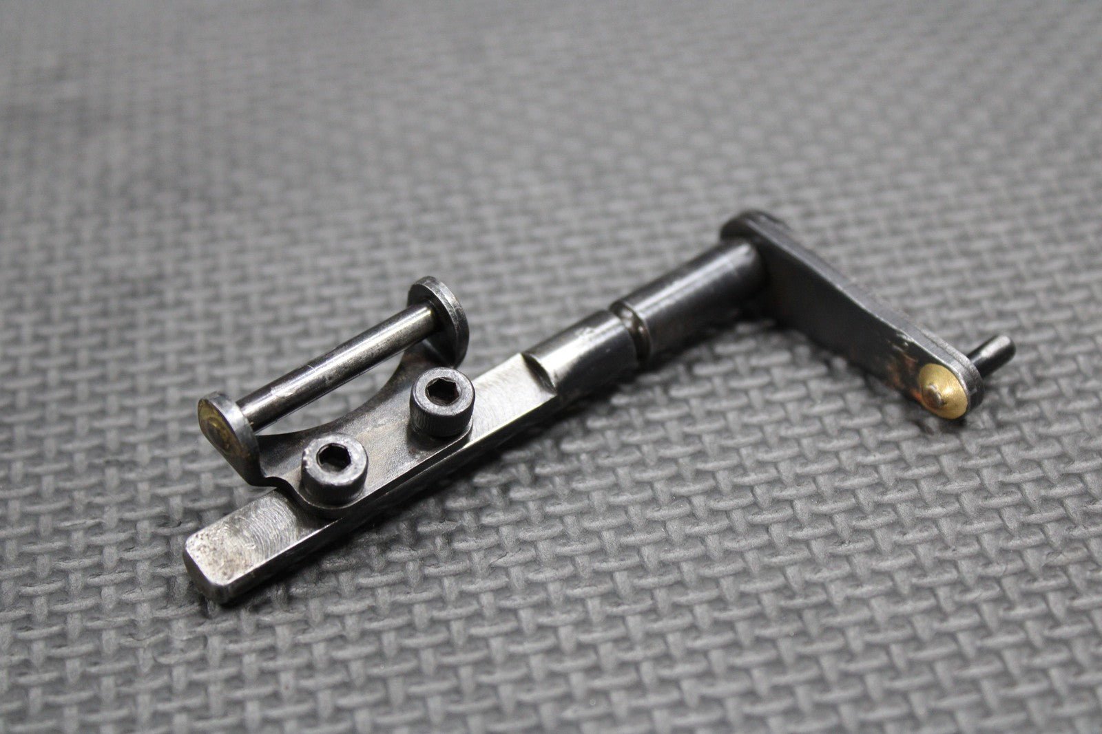 1996 95 - 97 KAWASAKI KX125 OEM POWERVALVE LINKAGE GOVERNOR SHAFT LEVER ACTUATOR - hggarage
