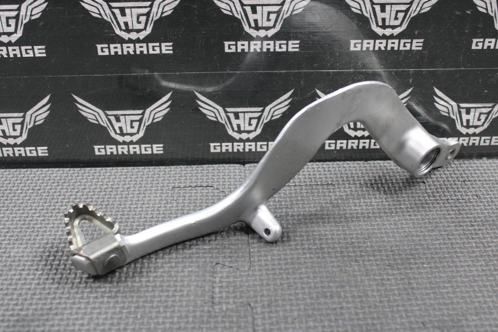 2001 HONDA 90 - 01 CR500R OEM RIGHT REAR BRAKE FOOT PEDAL LEVER 46510 - ML3 - 910 - hggarage