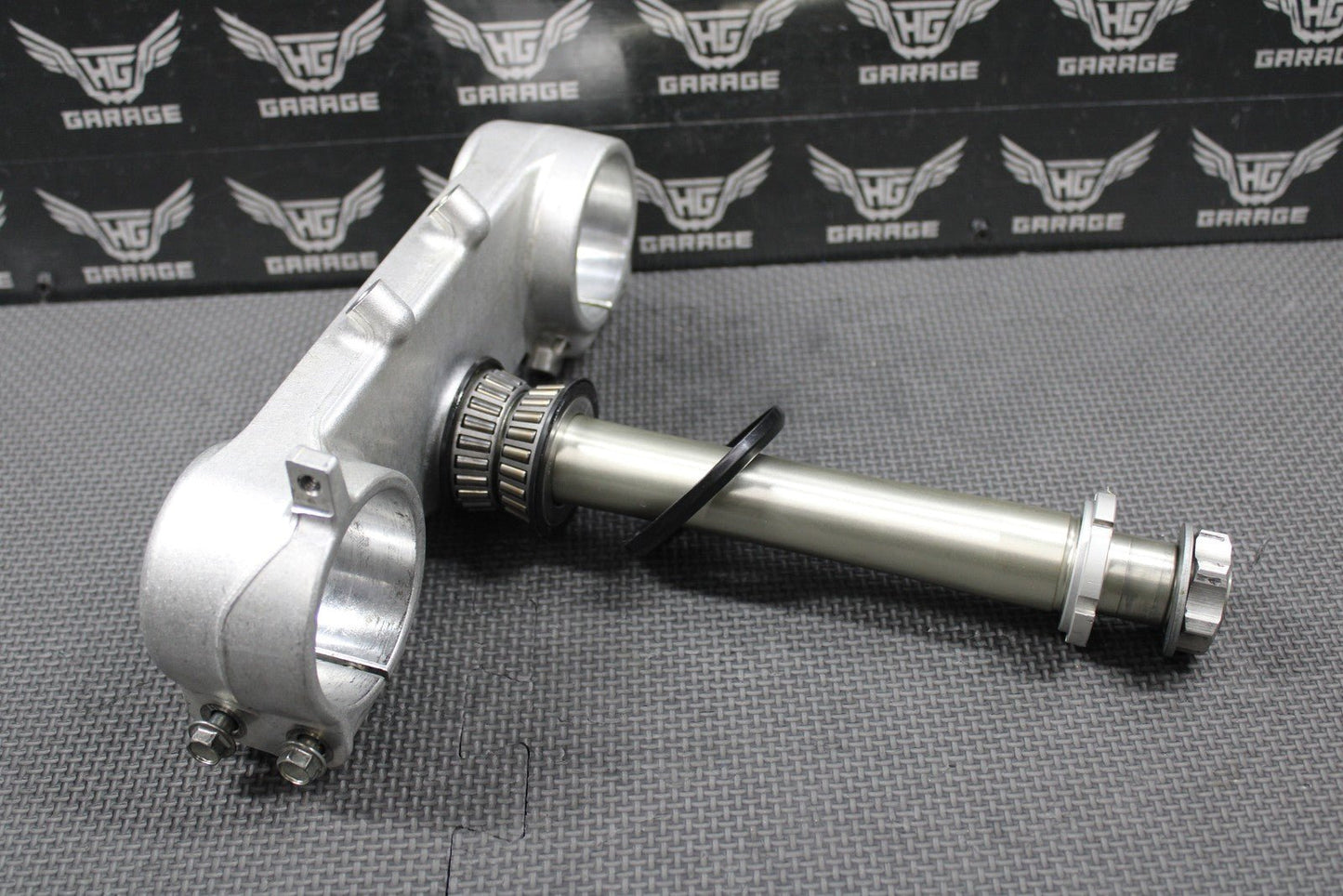 2020 SUZUKI 20 - 25 RMZ250 OEM FRONT FORKS LOWER TRIPLE TREE STEM 51410 - 46K10 - hggarage