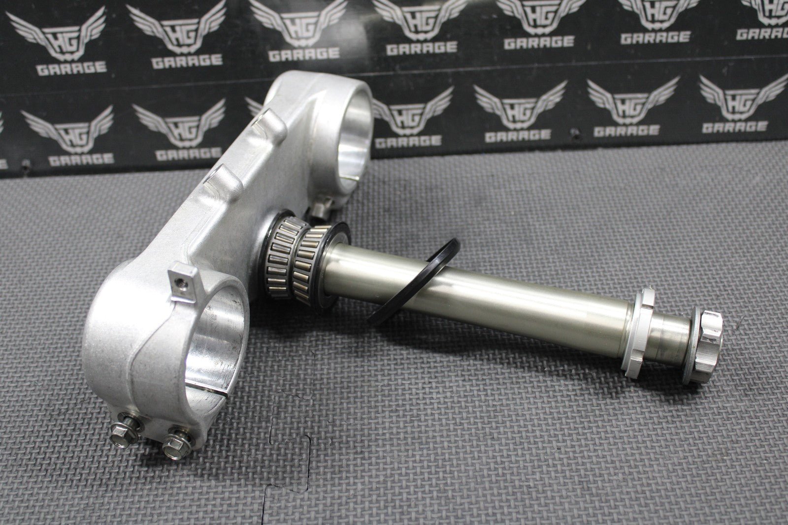 2020 SUZUKI 20 - 25 RMZ250 OEM FRONT FORKS LOWER TRIPLE TREE STEM 51410 - 46K10 - hggarage