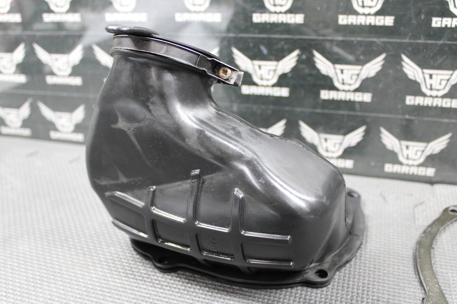 2001 HONDA CR125R OEM INTAKE BOOT AIRBOX AIR CLEANER CONNECTING TUBE 17253 - KZ4 - J - hggarage