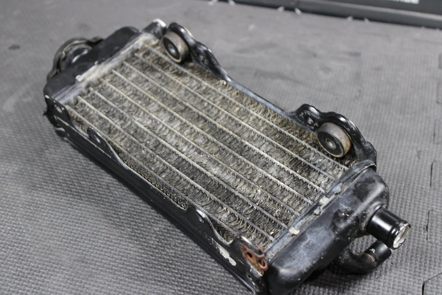 1997 Yamaha YZ125 OEM Right Engine Motor Cooling Cooler Radiator - hggarage