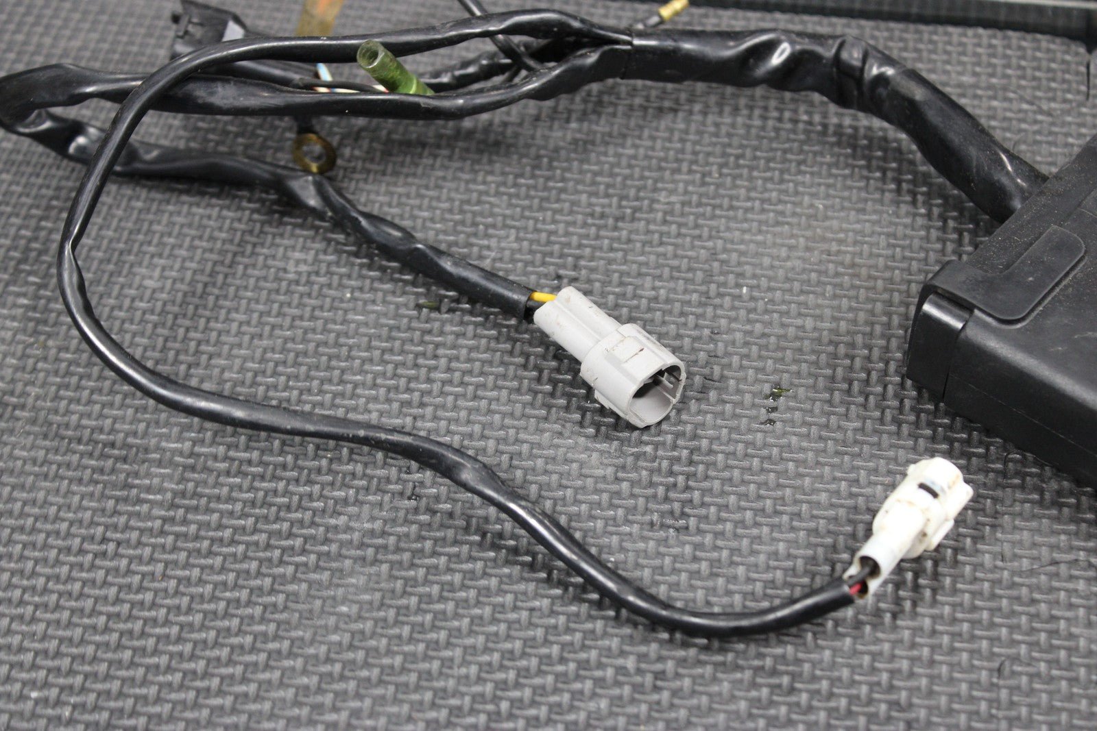 2001 00 - 01 YAMAHA YZ250 OEM ECU COMPUTER CONTROLLER UNIT ECM CDI - hggarage