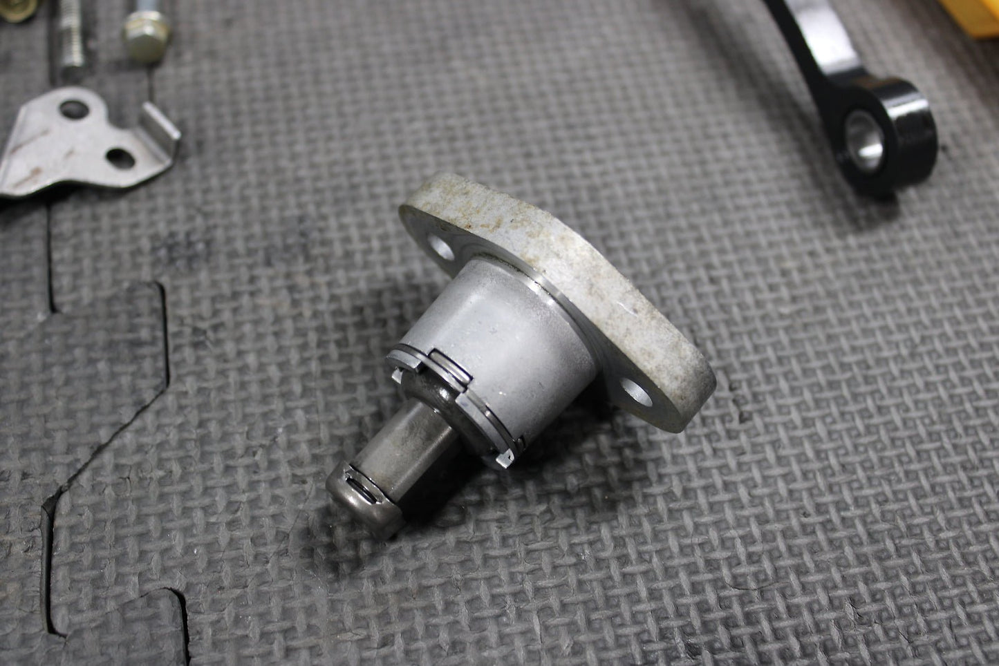 2003 Honda CRF450R OEM Chain Tensioner Topend Engine Hardware Assembly Low Hour - hggarage