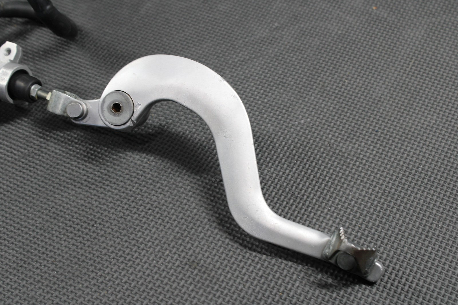 2006 YAMAHA YZ250F OEM REAR BACK BRAKE CALIPER MASTER CYLINDER LEVER PEDAL HOSE - hggarage