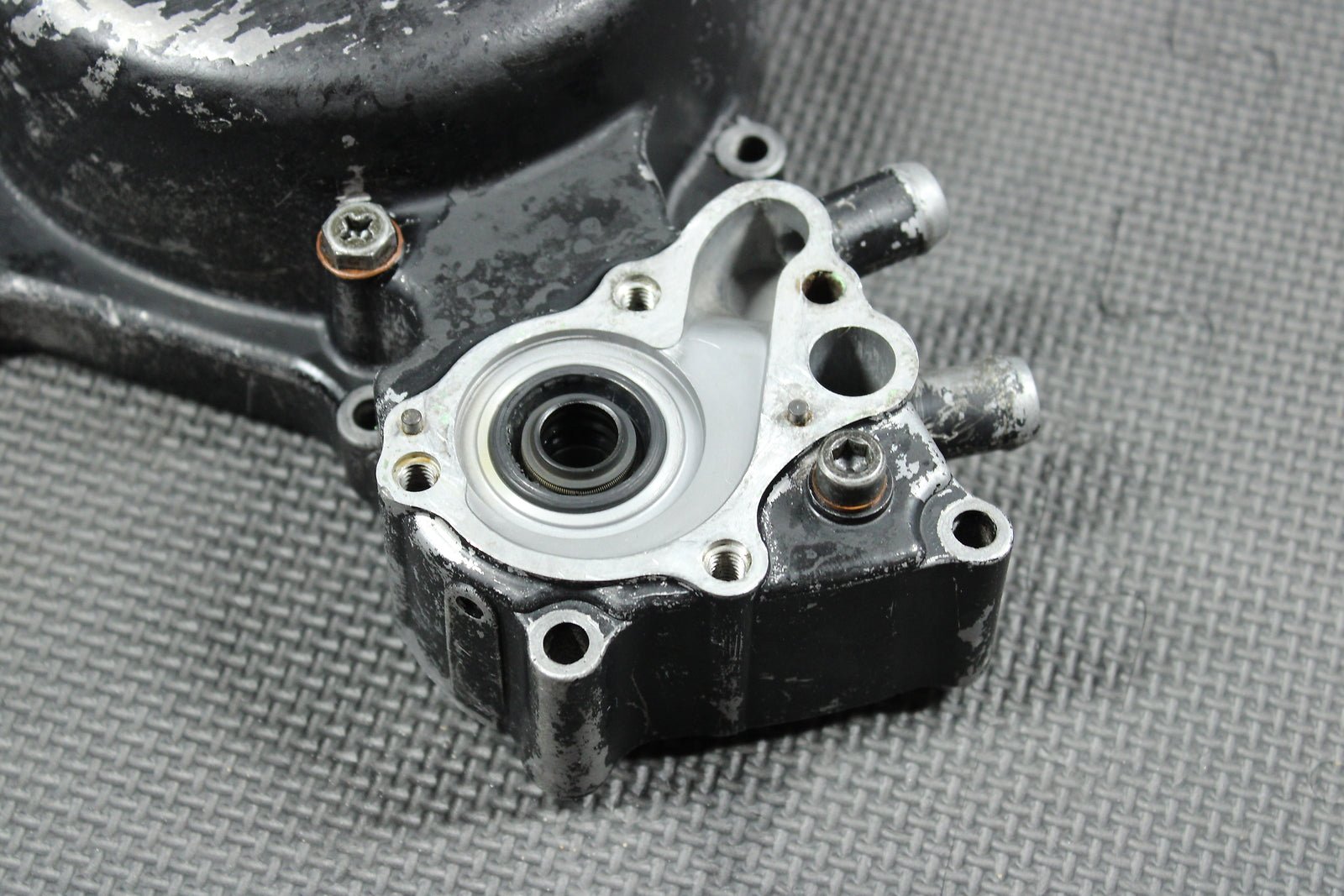 1993 Honda CR80R OEM Engine Motor Side Clutch Cover 11330 - GS2 - 405 - hggarage