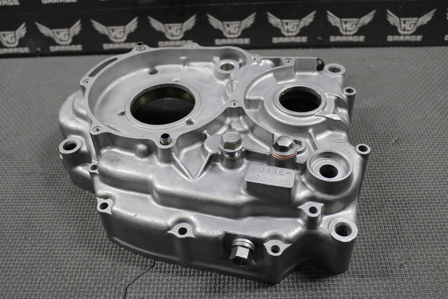 1989 HONDA 88 - 95 XR250R OEM LEFT ENGINE CRANKCASE CRANK CASE 11200 - KZ1 - 670 NICE! - hggarage