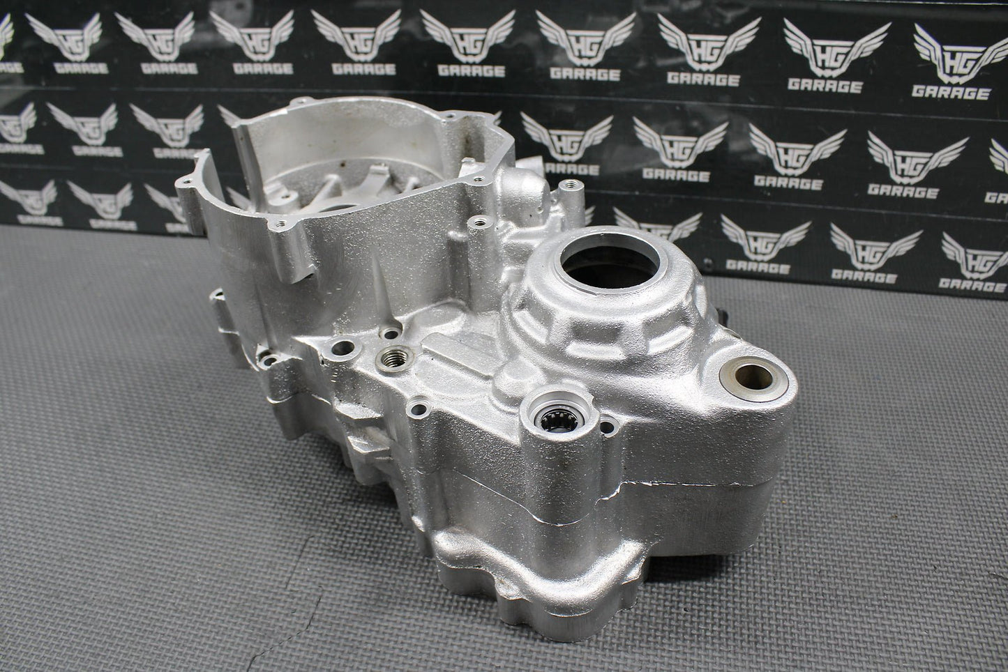 1991 KTM 300 EXC OEM LEFT RIGHT ENGINE MOTOR CRANKCASE CRANK CASES 54630004200 - hggarage