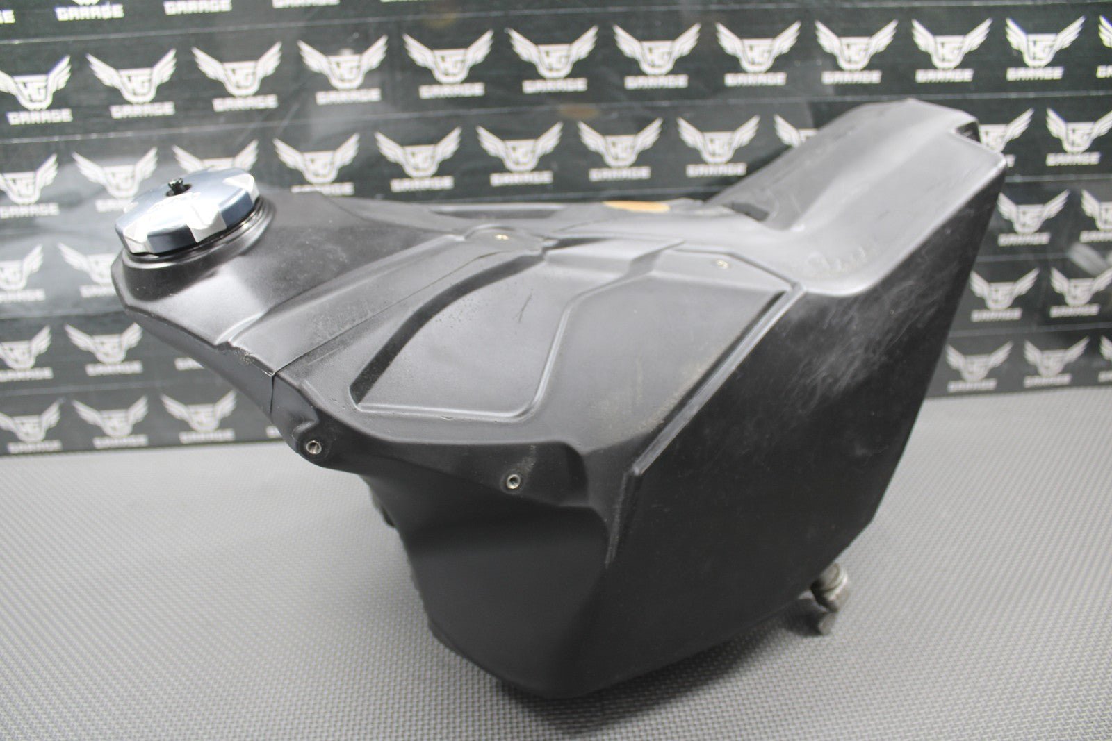 2010 KTM 250 XCF OEM 9L GAS FUEL TANK CELL PETROL RESERVOIR 7700731306630 NICE! - hggarage