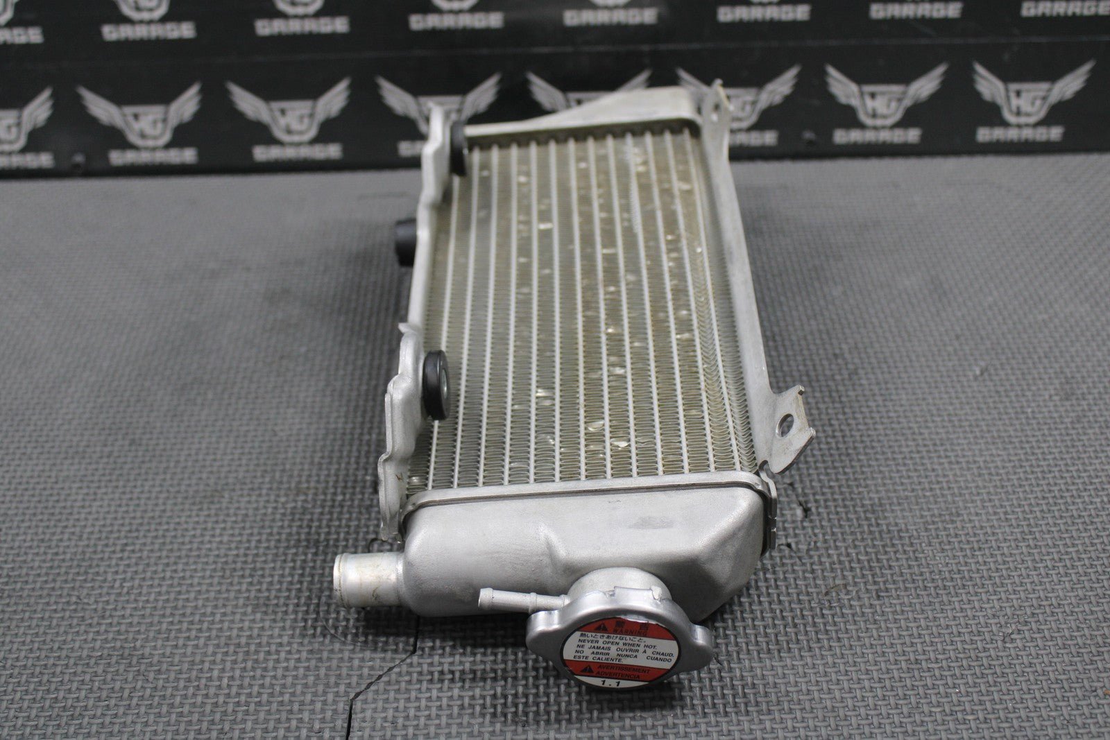 2019 SUZUKI 19 - 25 RMZ250 RMZ450 OEM RIGHT FILL SIDE RADIATOR COOLER 17710 - 37K01 - hggarage