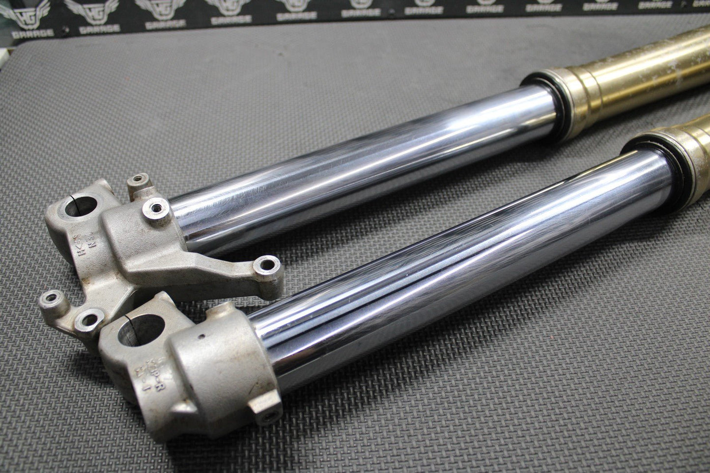 2001 HONDA CR250R OEM RIGHT LEFT FRONT SUSPENSION FORKS SHOCKS 51400 - KZ3 - J31ZA - hggarage