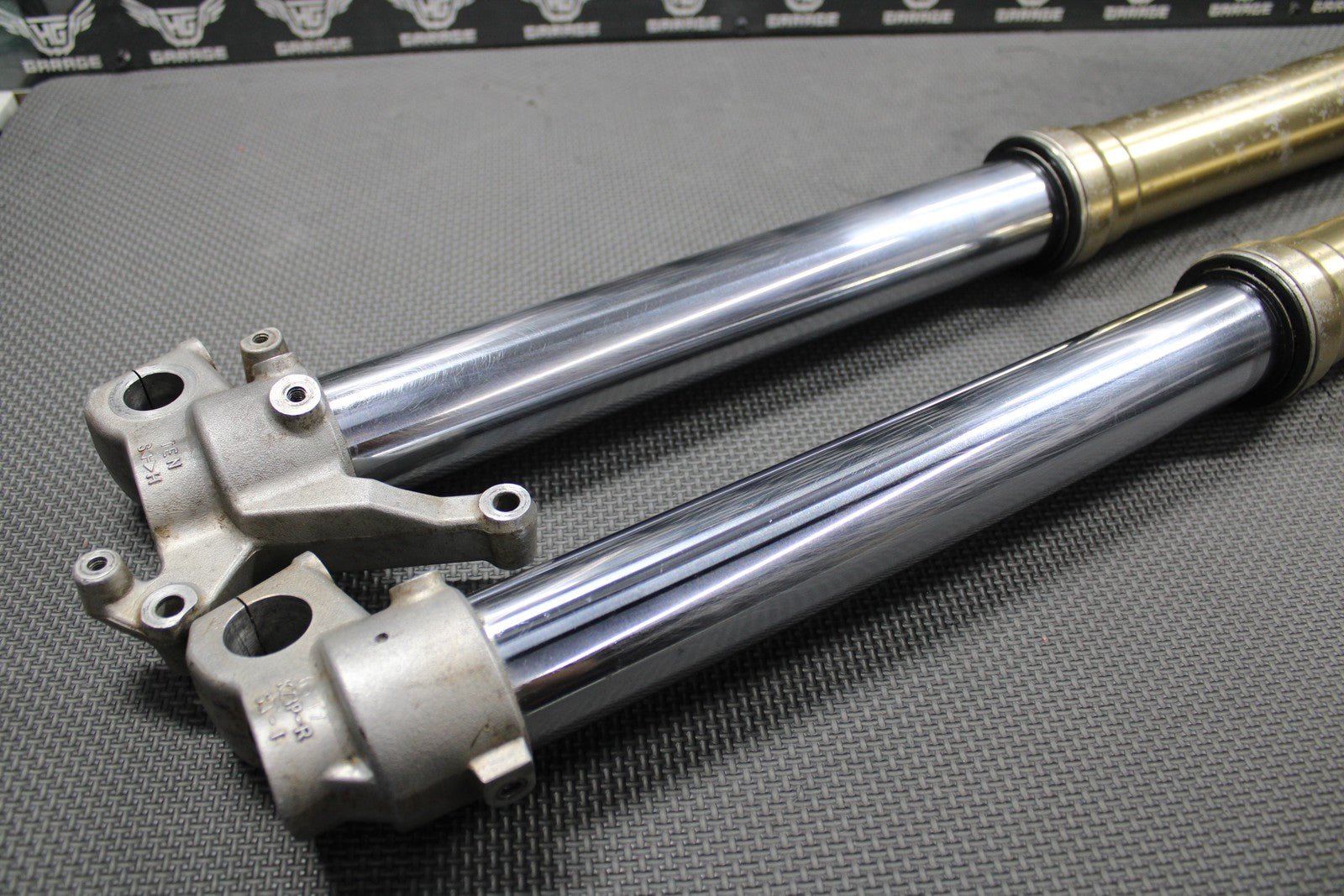 2001 HONDA CR250R OEM RIGHT LEFT FRONT SUSPENSION FORKS SHOCKS 51400 - KZ3 - J31ZA - hggarage