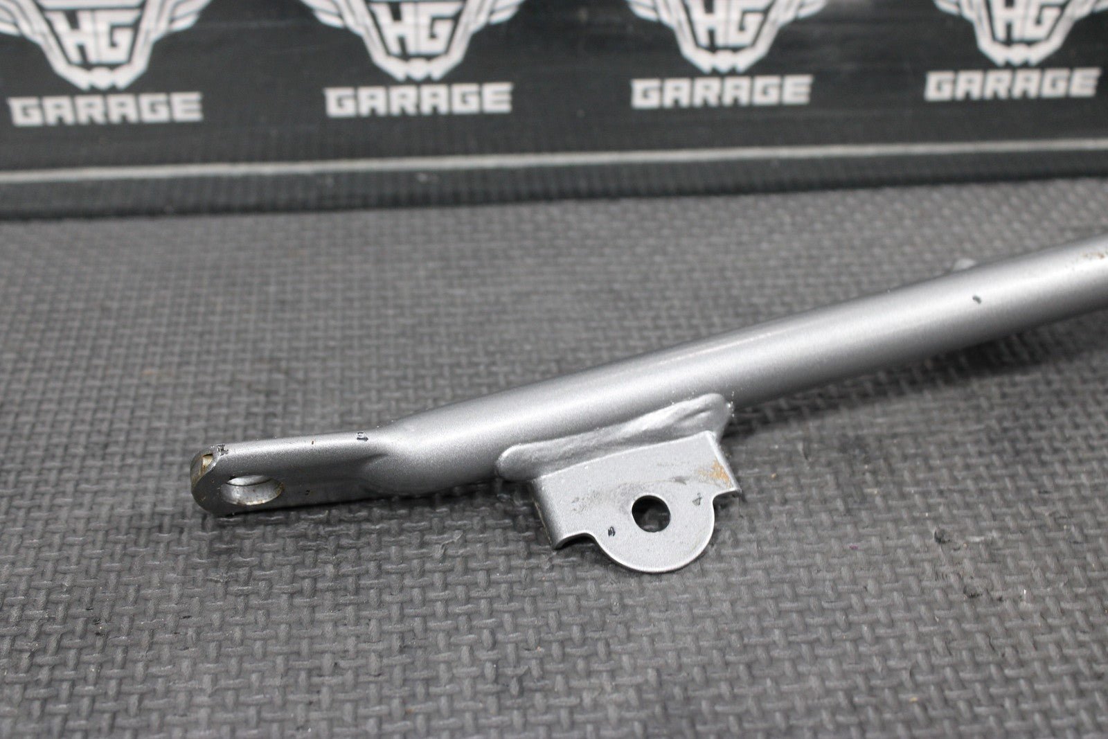 2004 KAWASAKI KX65 OEM REAR BACK SUB FRAME SUPPORT SUBFRAME BAR 32160 - 1611 - GD - hggarage