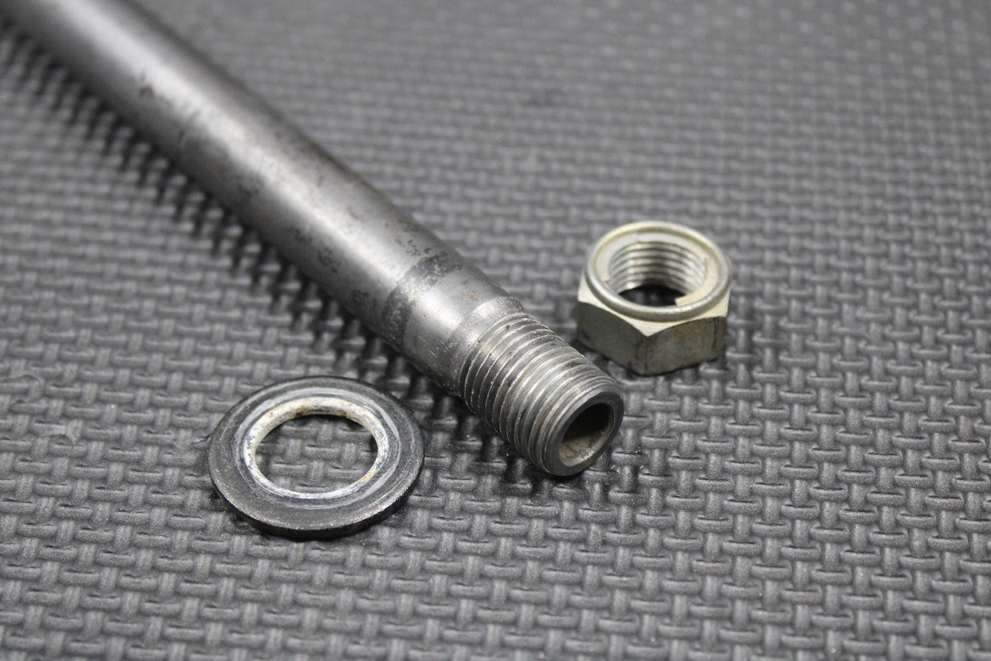 2019 SUZUKI RMZ250 RMZ450 OEM REAR BACK SWINGARM BOLT SHAFT 61211 - 35G00 - hggarage