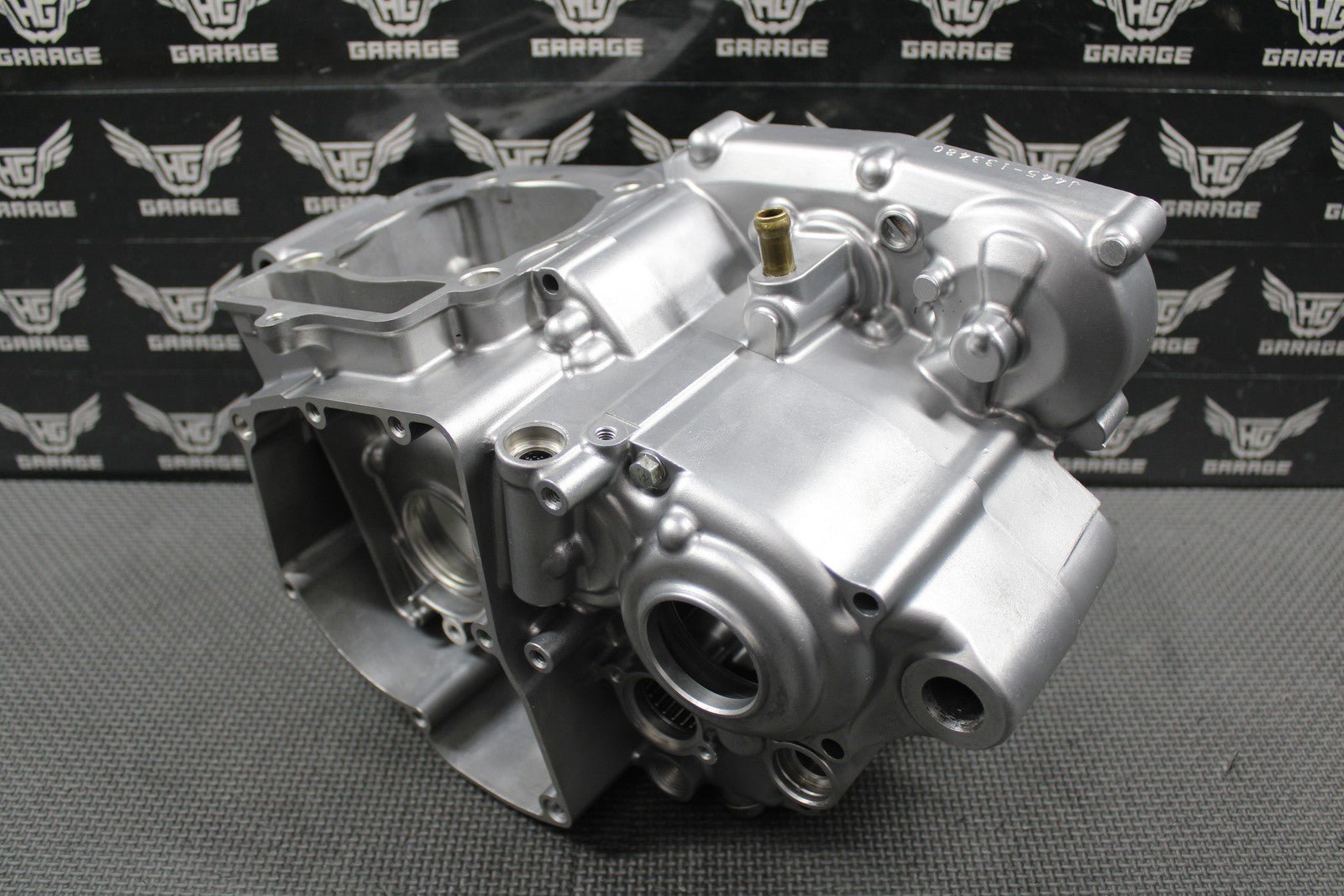 2019 SUZUKI 19 - 25 RMZ250 OEM LEFT RIGHT ENGINE CRANKCASE CRANK CASES BLOCK MINT! - hggarage