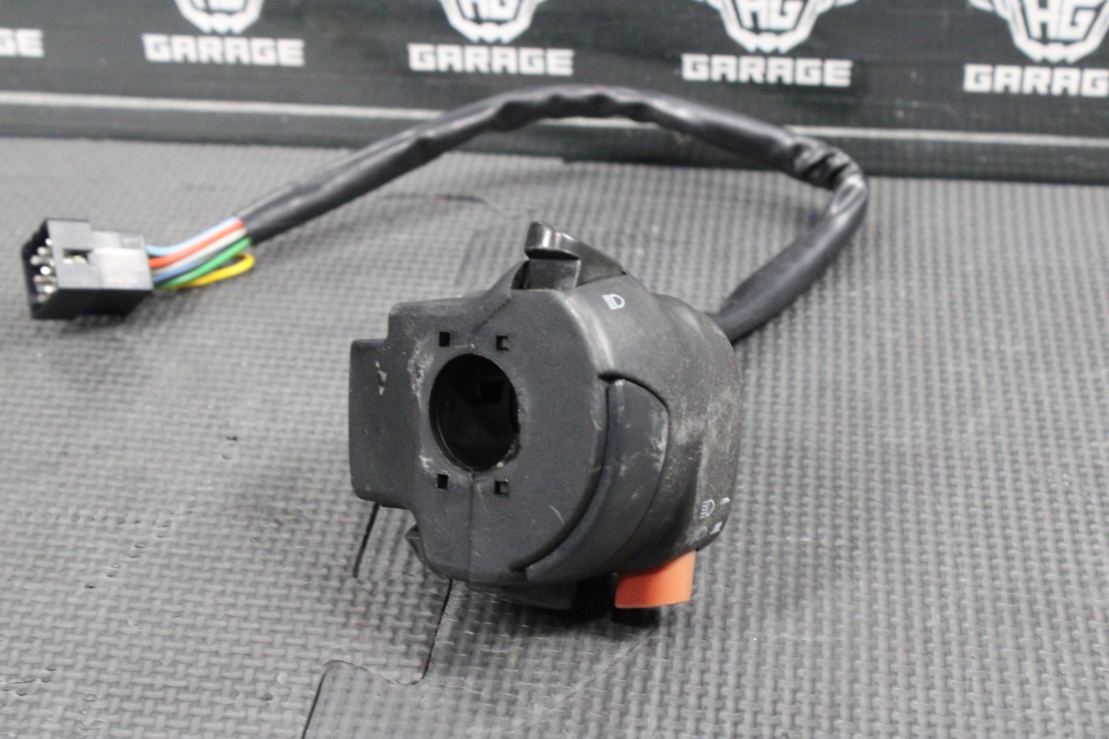 2013 HUSQVARNA TE511 OEM HANDLEBAR MULTI SWITCH HORN HIGH LOW BEAM BUTTON - hggarage