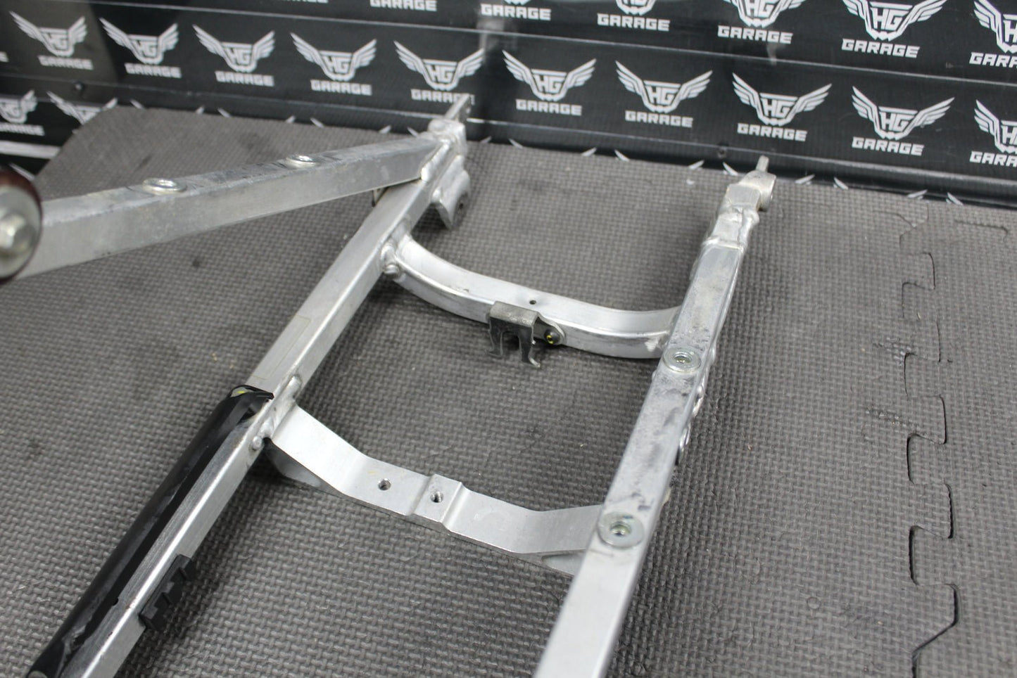 2016 YAMAHA YZ250F OEM REAR BACK SUB FRAME SUBFRAME 1SL - 21190 - 10 - 00 - hggarage