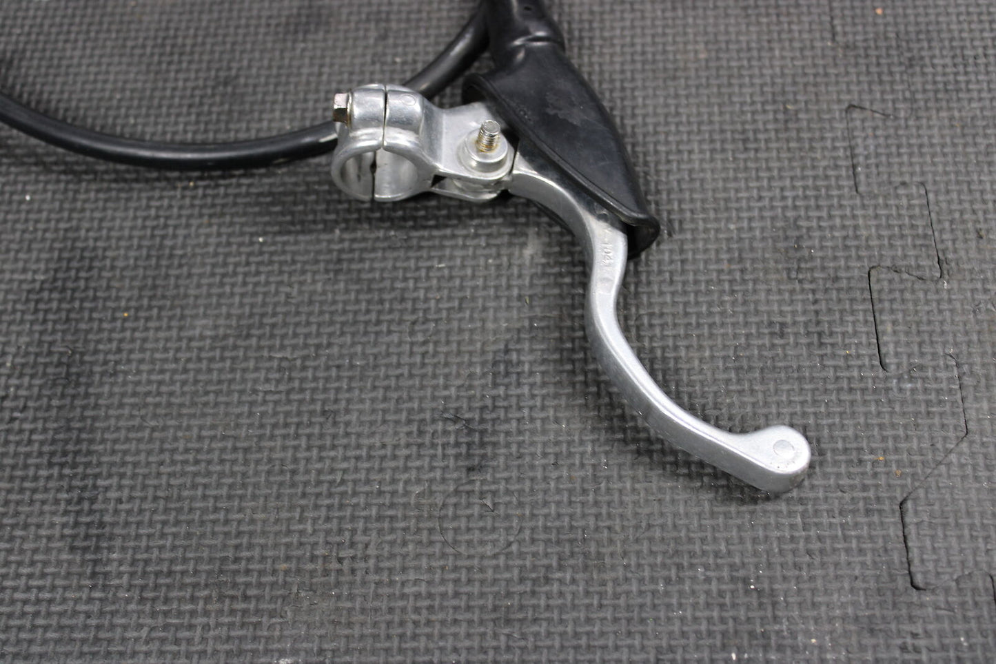 1999 HONDA CR80R CR80RB CLUTCH PERCH MOUNT WITH LEVER  53172-KAE-730