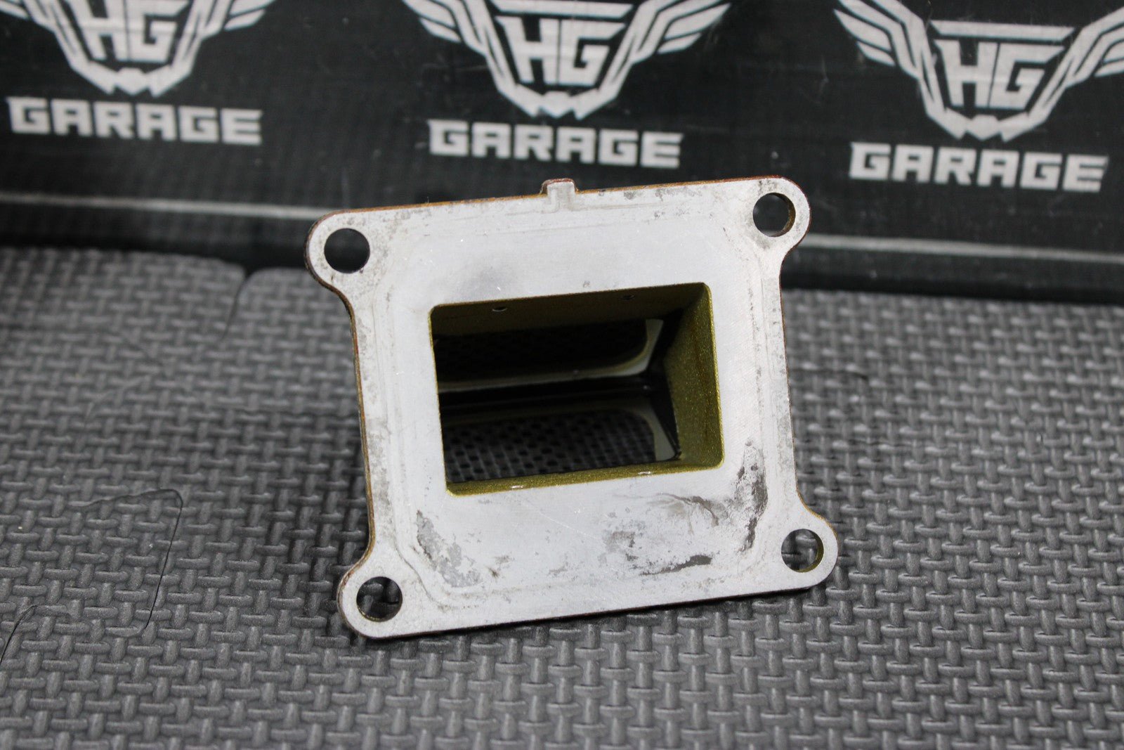 2001 SUZUKI RM80 OEM INTAKE PIPE REED BLOCK ASSEMBLY 13110 - 02B50 13150 - 02B50 - hggarage