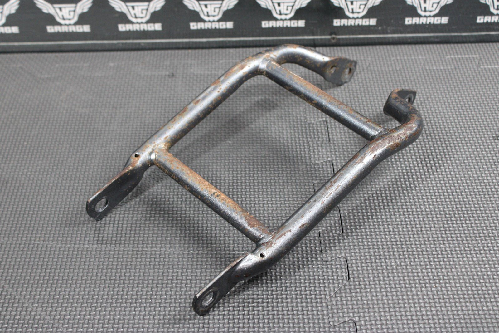 2005 SUZUKI DR200SE OEM LOWER BOTTOM ENGINE SKID PLATE GUARD SHIELD 42510 - 44AA1 - hggarage