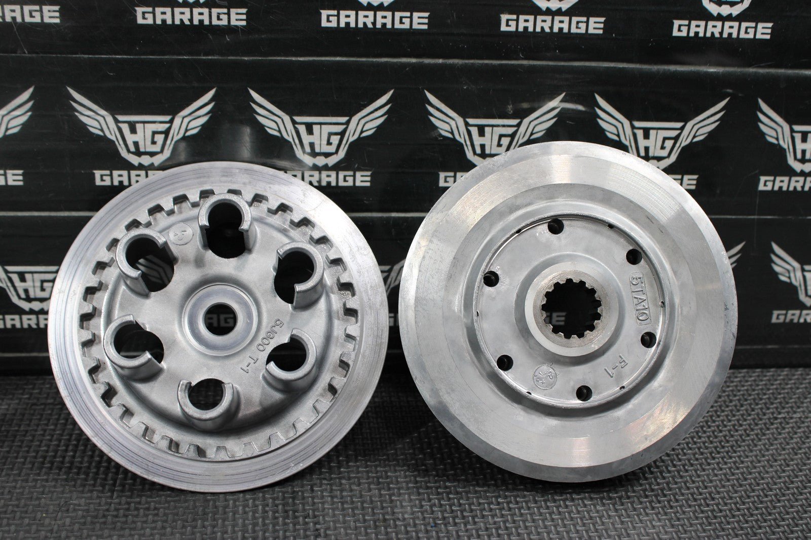 2005 YAMAHA YZ450F OEM COMPLETE CLUTCH W PLATES BASKET PLATES SPRINGS HUBS MINT - hggarage