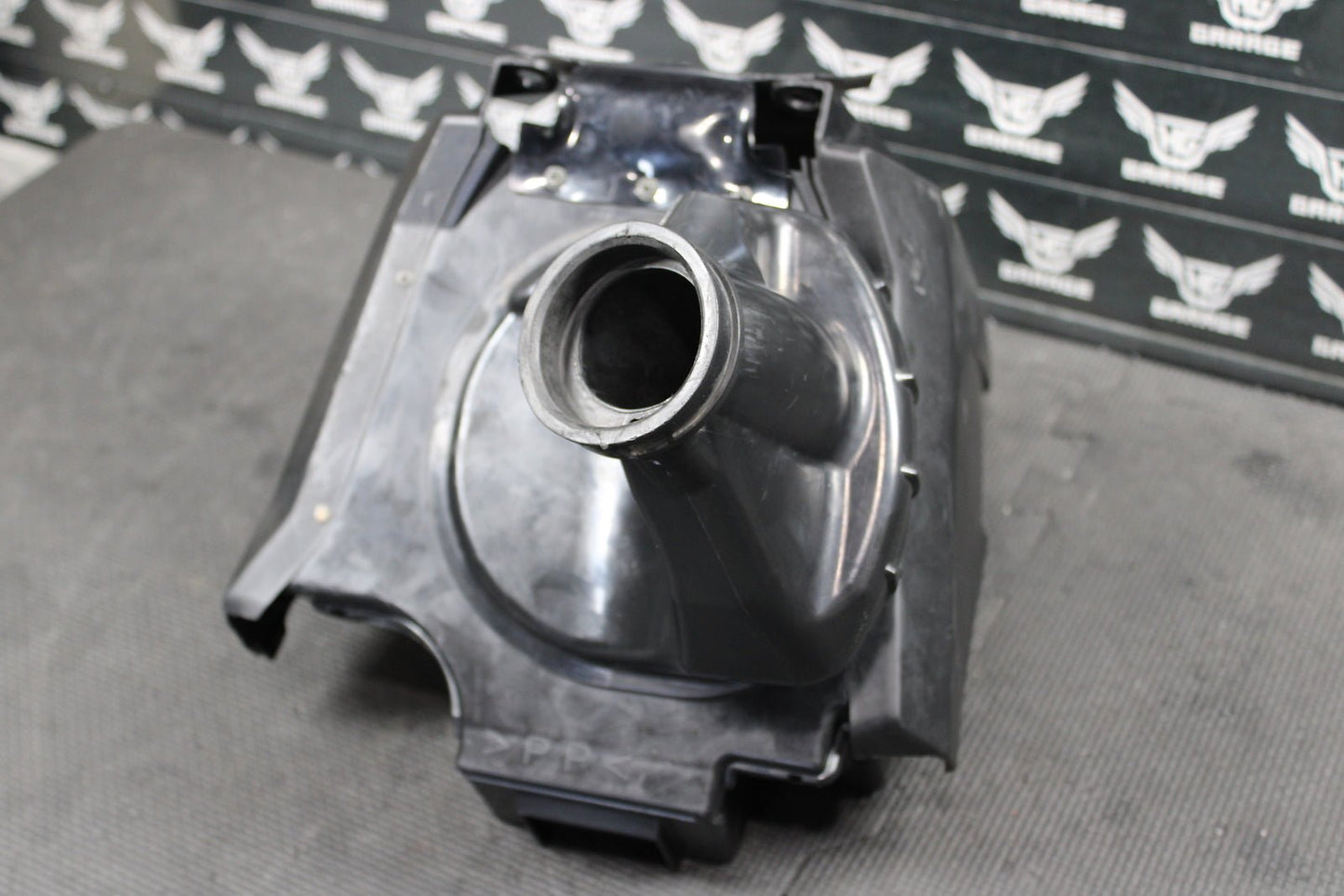 2007 YAMAHA YZ450F AIR CLEANER AIRBOX FILTER BOX INTAKE 2S2 - 14401 - 70 - 00 - hggarage