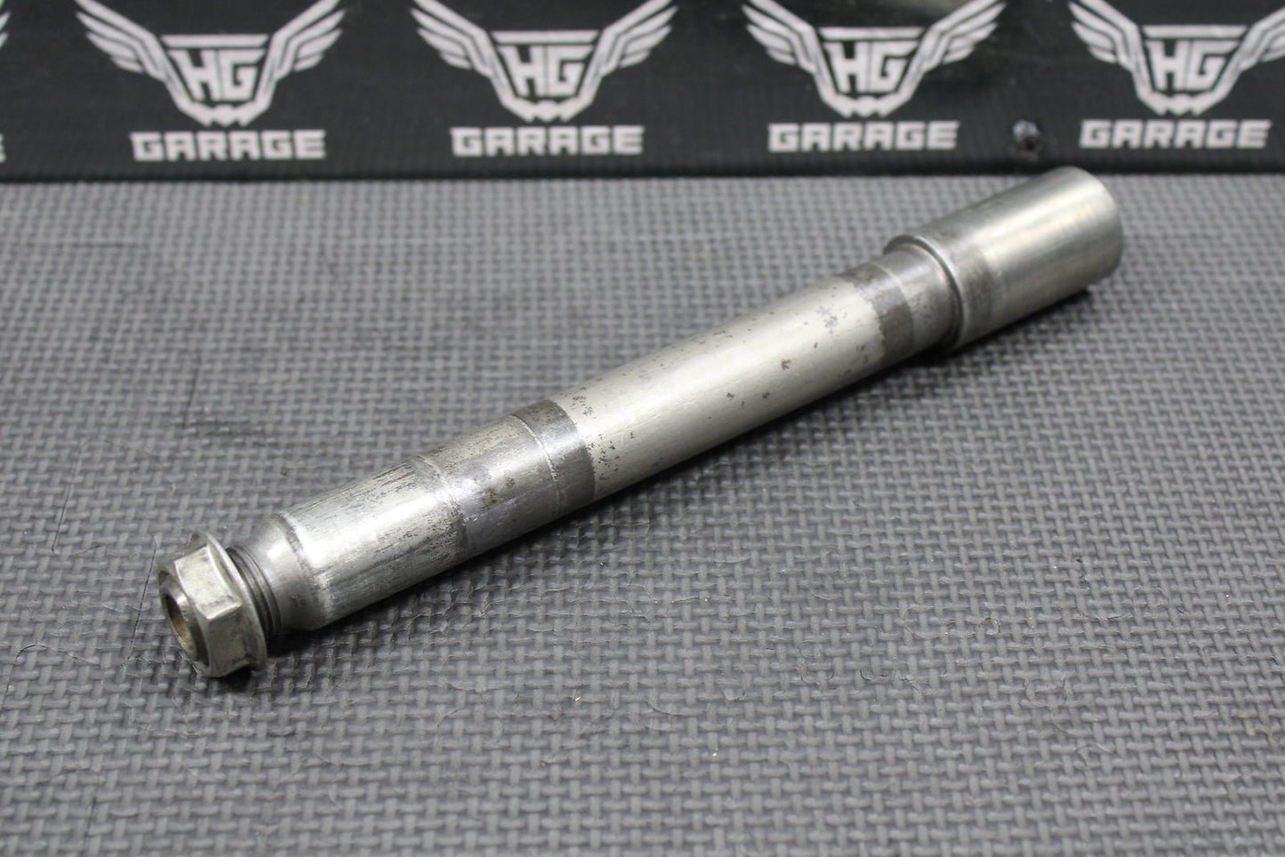 2019 YAMAHA YZ250FX OEM FRONT WHEEL RIM AXLE PIVOT BOLT 1SL - 25181 - 00 - 00 - hggarage
