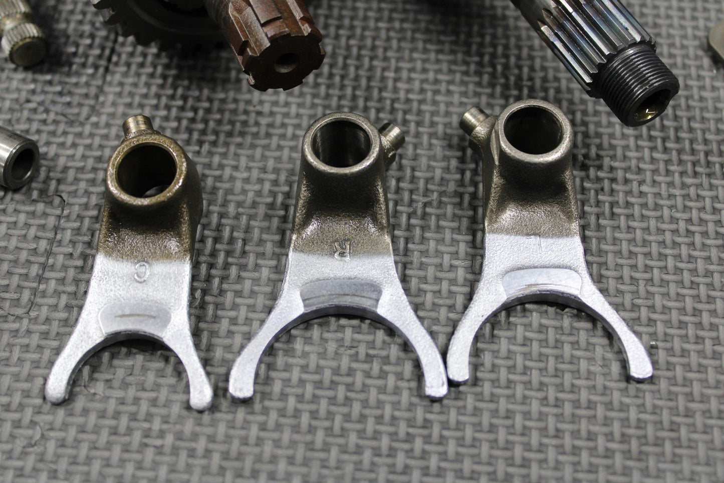 1991 HONDA 90 - 95 XR250R OEM TRANSMISSION TRANNY GEARBOX GEARS SHIFT FORKS GOOD! - hggarage