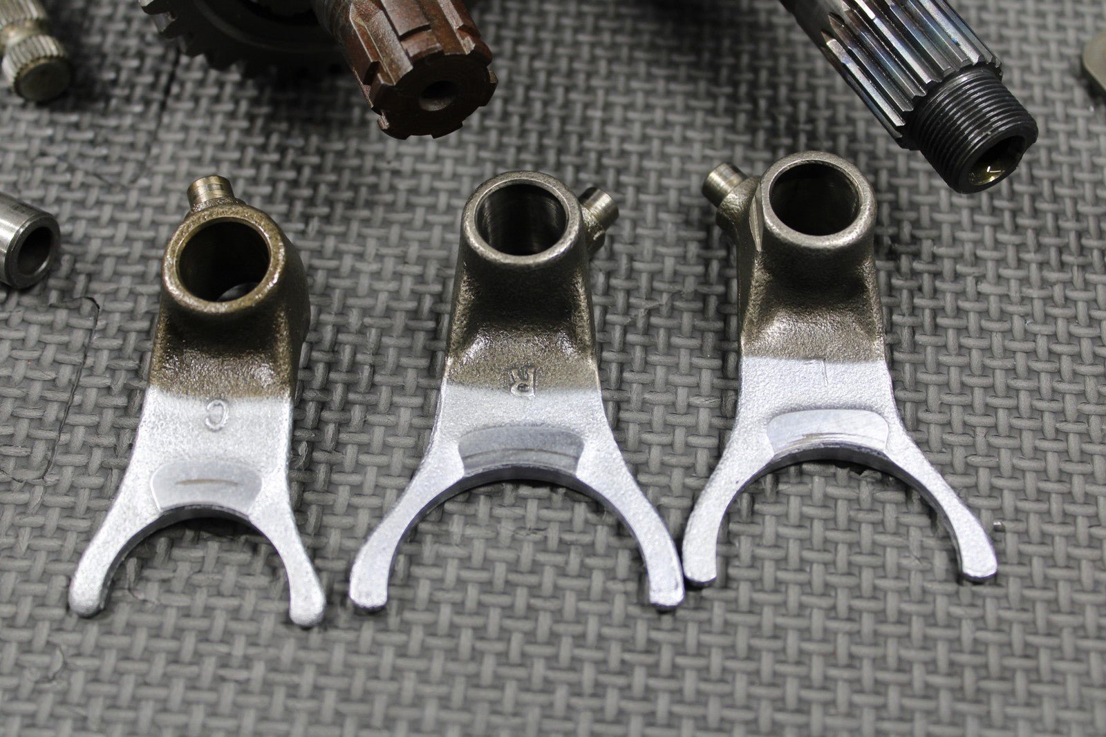 1991 HONDA 90 - 95 XR250R OEM TRANSMISSION TRANNY GEARBOX GEARS SHIFT FORKS GOOD! - hggarage