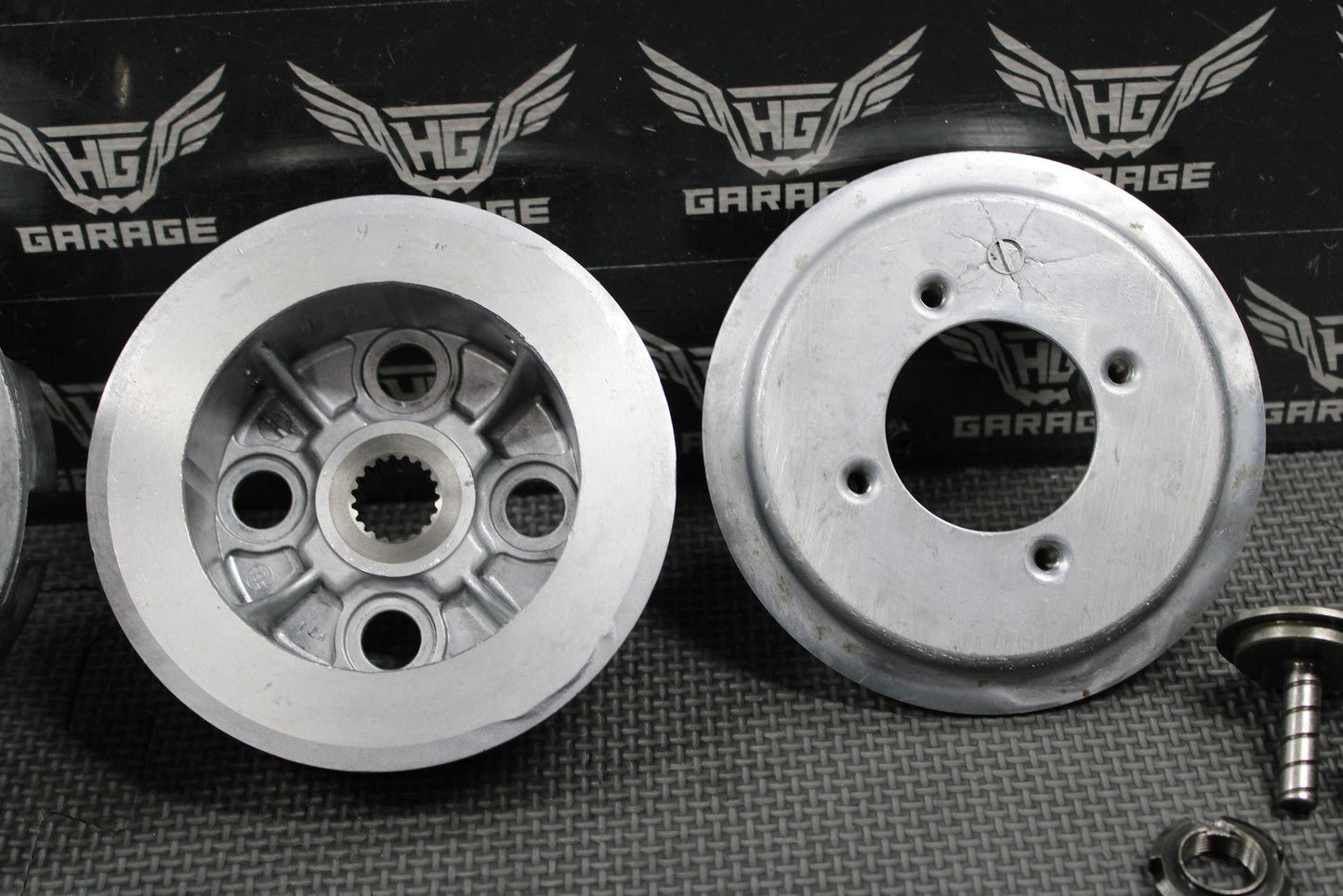 1991 HONDA 88 - 95 XR250R OEM CLUTCH BASKET HUB PRESSURE PLATE 22100 - KT1 - 020 NICE! - hggarage