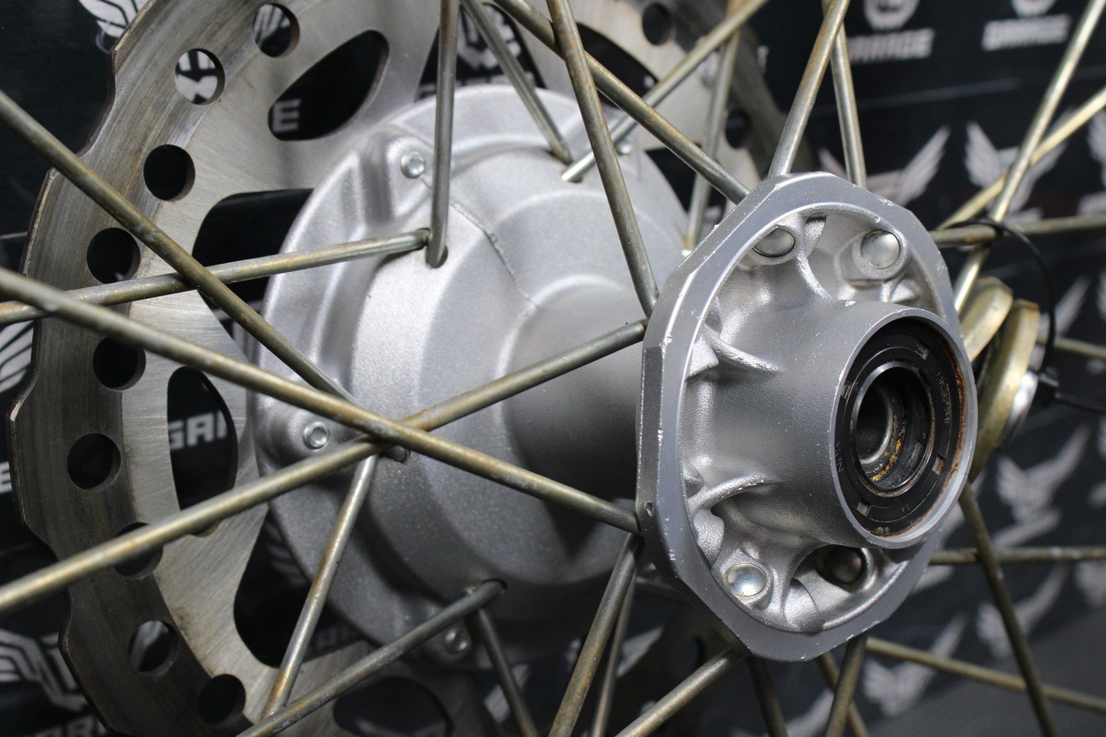 2014 KAWASAKI 11 - 21 KX100 OEM 19" BIG WHEEL FRONT WHEEL RIM HUB 41090 - 0103 - WC - hggarage