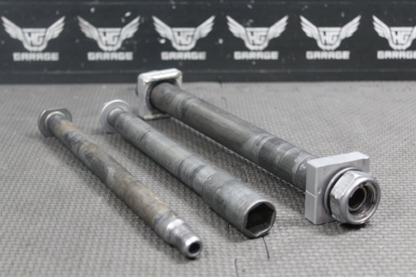 2010 Honda CRF250R Front Rear Wheel Rim Axle Swingarm Pivot Bolts 42301 - Krn - A30 - hggarage