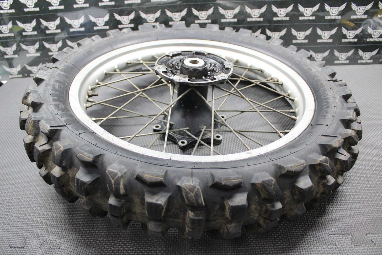1988 HONDA CR125R OEM 18" x 1.85" REAR BACK WHEEL RIM HUB TIRE 426A5 - KS6 - 832ZA - hggarage