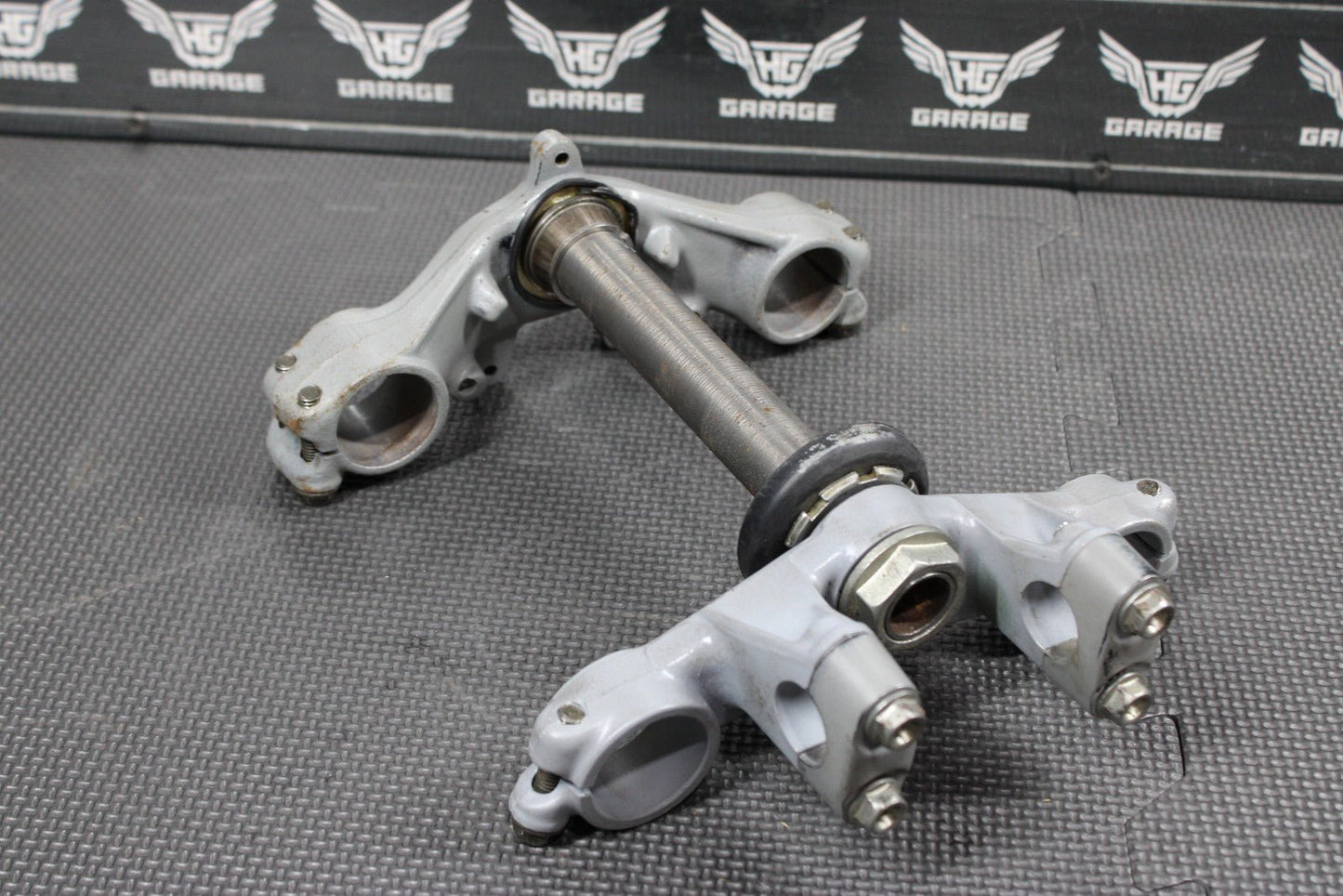 1991 87 - 95 HONDA CR80R OEM FRONT FORKS LOWER UPPER TRIPLE TREE STEM CLAMP - hggarage