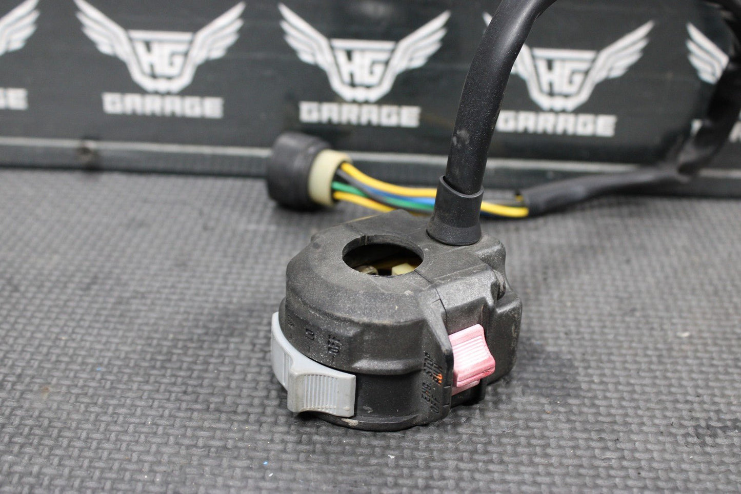 1991 87 - 94 YAMAHA BANSHEE 350 OEM LEFT HANDLEBAR HEADLIGHT ENGINE CUTOFF SWITCH - hggarage