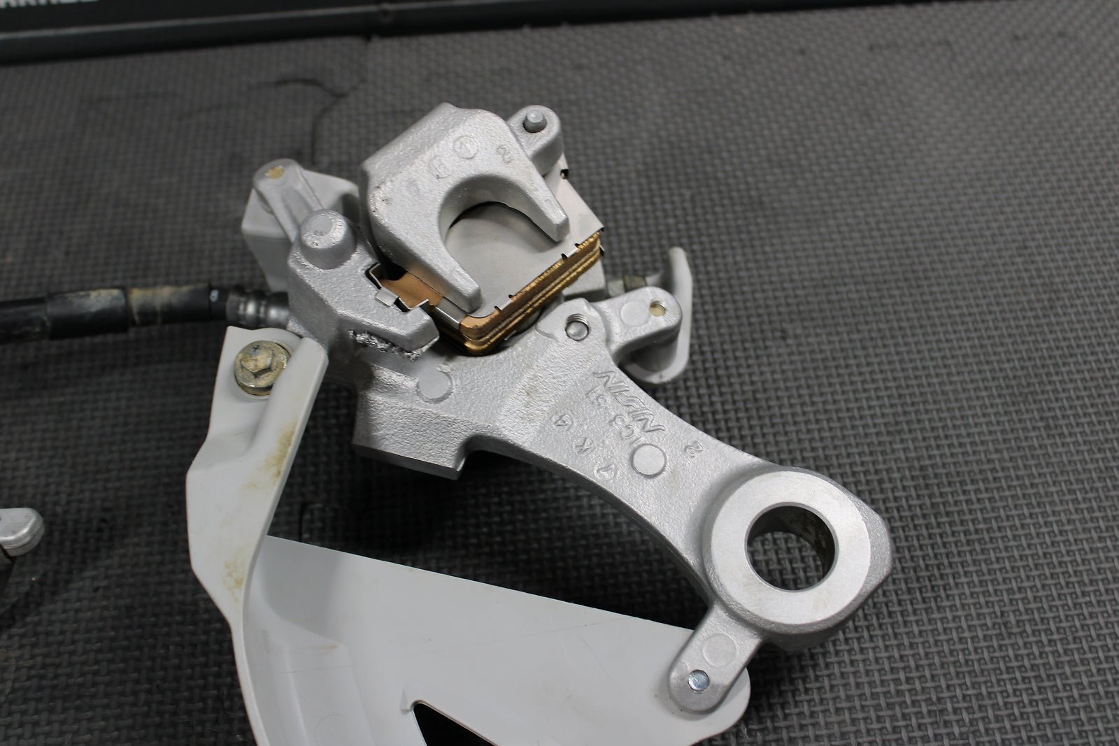 2008 YAMAHA YZ450F OEM NISSIN REAR BACK BRAKE CALIPER MASTER CYLINDER LEVER - hggarage