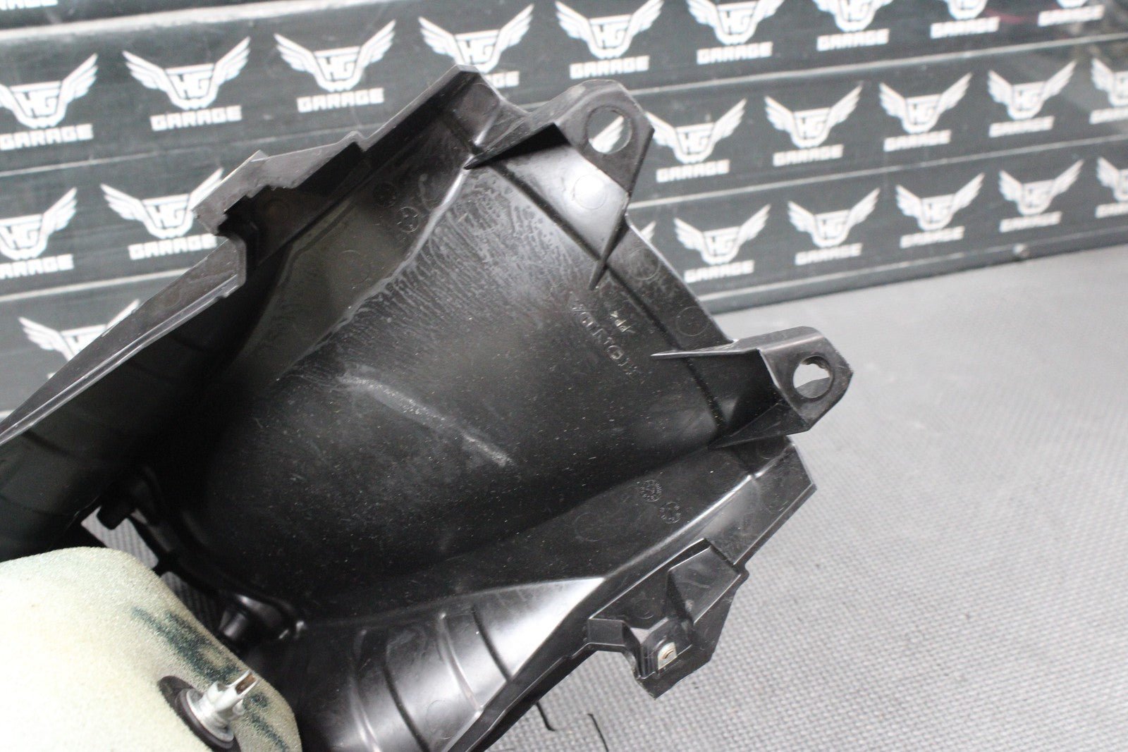 2018 HONDA 18 - 21 CRF250R 19 - 21 CRF250RX OEM AIRBOX INTAKE AIR CLEANER CASE - hggarage