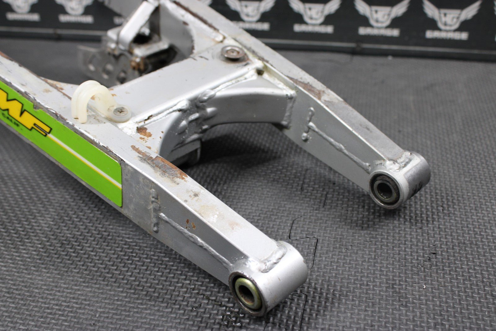 2004 KAWASAKI 02 - 22 KX65 OEM REAR SWINGARM SWING ARM SUSPENSION 3080 - 5132 - hggarage