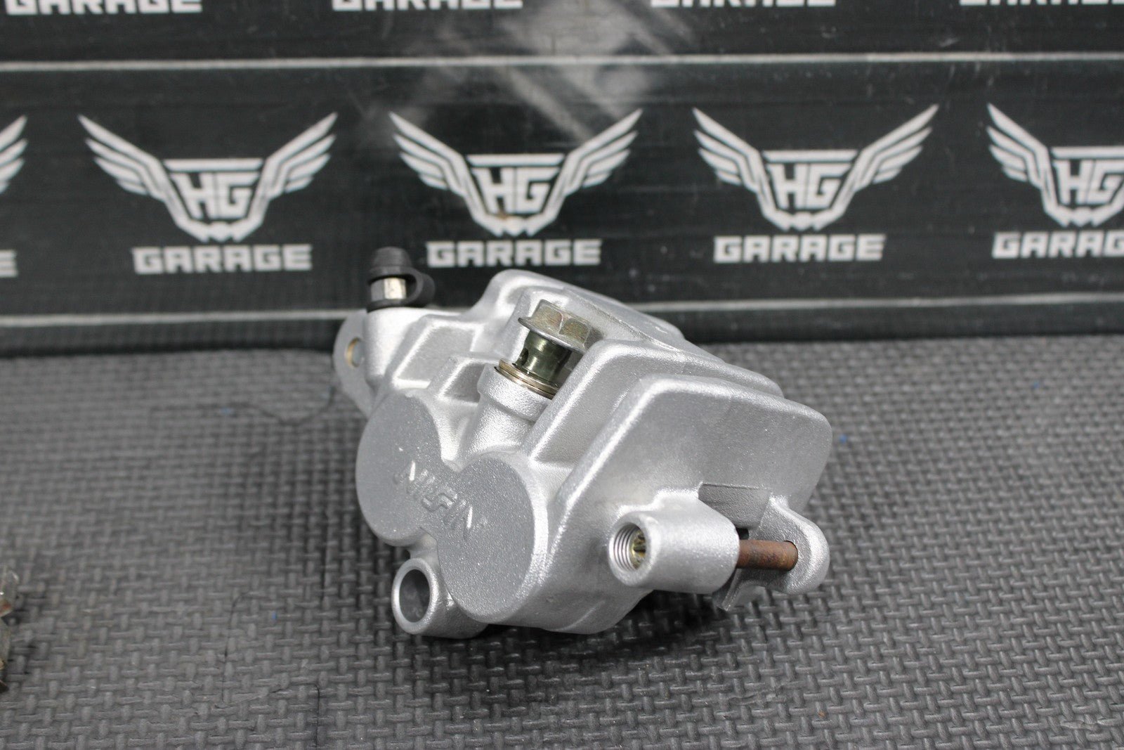 1996 SUZUKI RM250 OEM NISSIN FRONT BRAKE CALIPER 59300 - 36E63 - 999 - hggarage