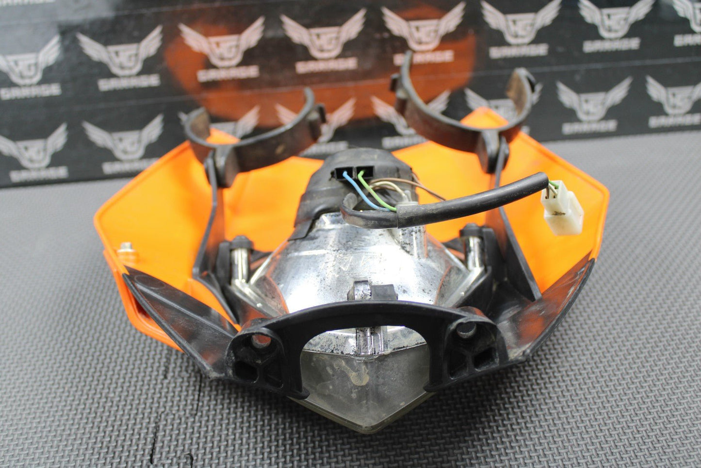 2010 KTM 250 XCF - W OEM HEADLIGHT SHROUD NUMBER PLATE HEAD LIGHT 7730800704404 - hggarage
